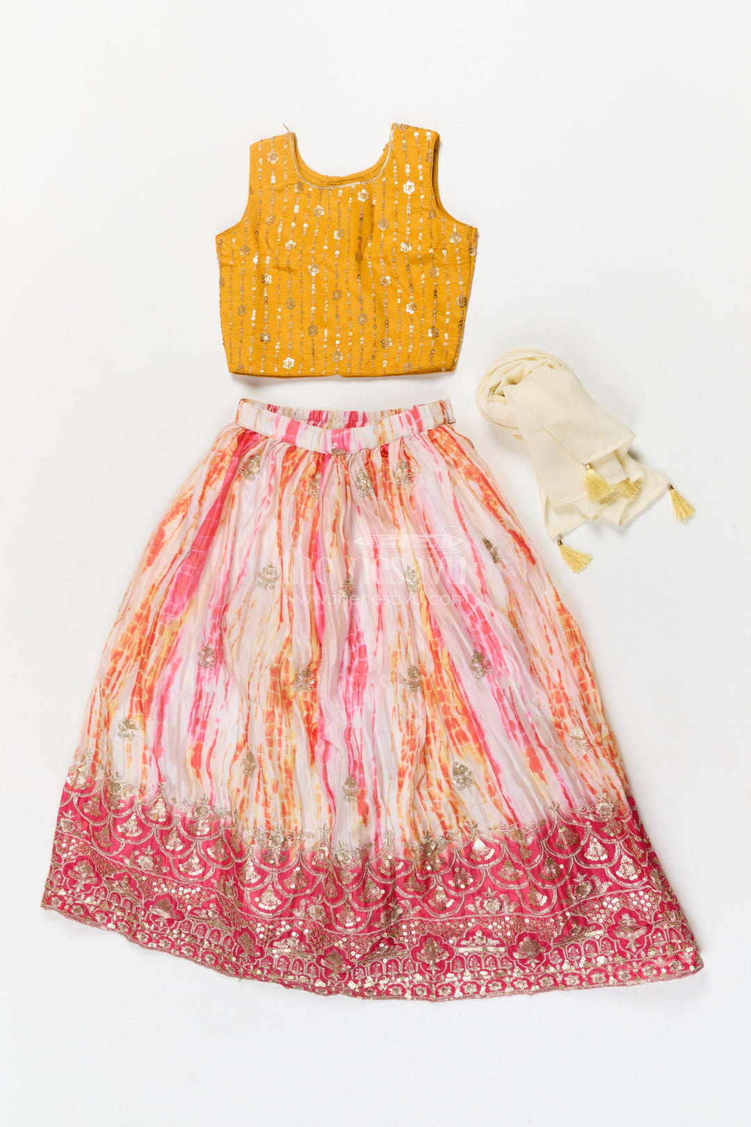 The Nesavu Girls Ethnic Lehenga Girls Tie-dye Effect Lehenga Choli Set for School Functions and Festive Playdates Nesavu Nesavu girls Chinon lehenga choli set with tie-dye effect and embroidered hem for festive events