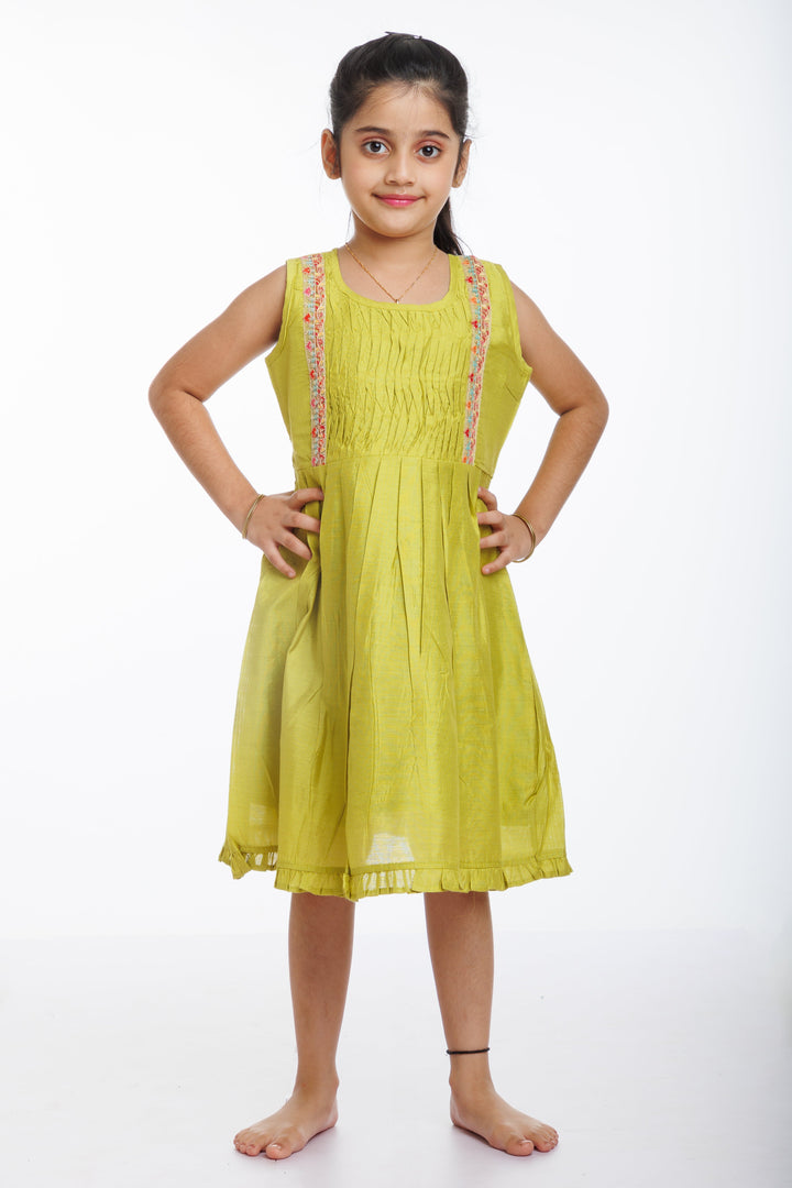 The Nesavu Girls Cotton Frock Girls Vibrant Green Cotton Frock with Floral Embroidery - Casual Elegance Redefined Nesavu 16 (1Y) / Green / Cotton GFC1262A-16 Green Embroidered Cotton Dress for Girls | Perfect for Summer Fun | The Nesavu