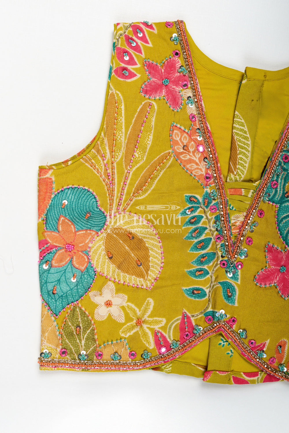 The Nesavu Girls Casual Set Girls Yellow Casual Dress in Muslin Silk with Digital Printed Patterns and Stylish Two-Piece Set Nesavu Nesavu Girls Yellow Muslin Silk Casual Dress Set Digital Prints Stylish Everyday Appeal