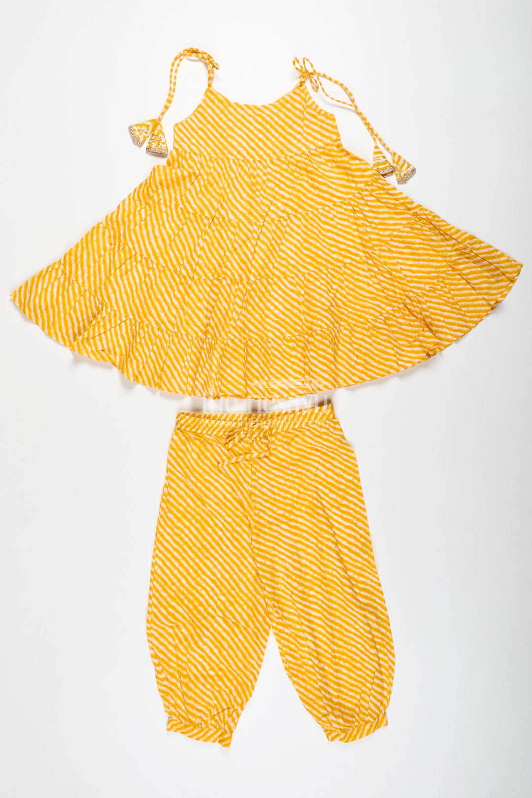 The Nesavu Girls Casual Set Girls Yellow Cotton Casual Suit Set for Festive Summer Days Nesavu 24 (5Y) / Yellow GPS713A-24 Nesavu Yellow Cotton Casual Set Girls Tiered Top Ethnic Jogger Pants
