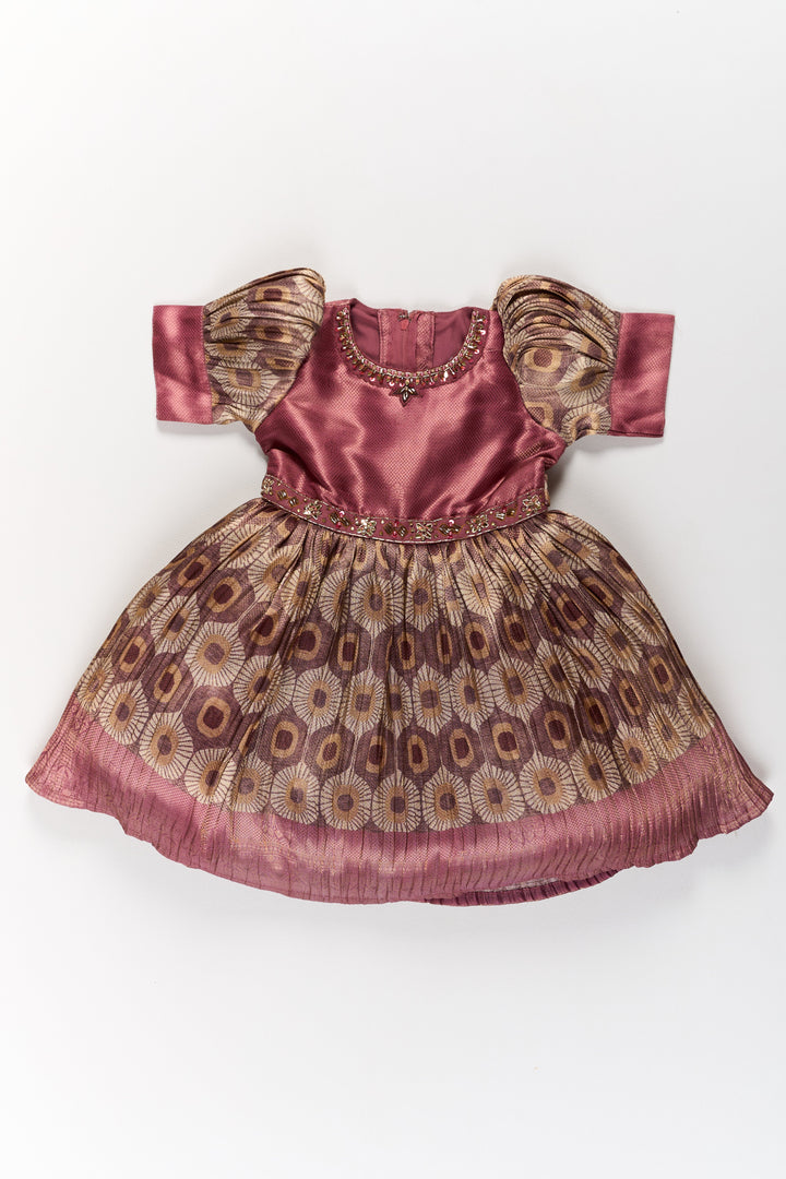 The Nesavu Silk Frock Graceful Girls Peach Organza Printed Fancy Frock with Puff Sleeves and Flared Hem Nesavu Nesavu Girls Peach Organza Printed Fancy Frock Puff Sleeves Flared Hem