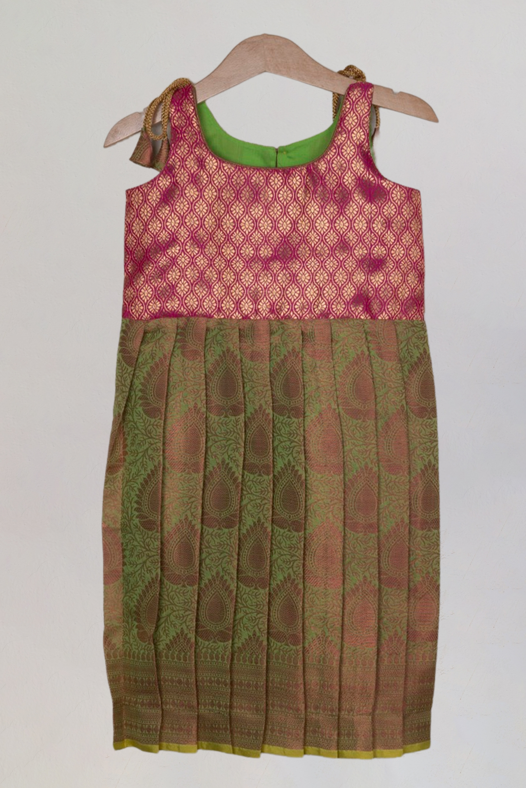 The Nesavu Tie-up Frock Green And Pink Brocade Design Tie-up Gowns For Little Girls psr silks Nesavu 16 (1Y) / Green T271B