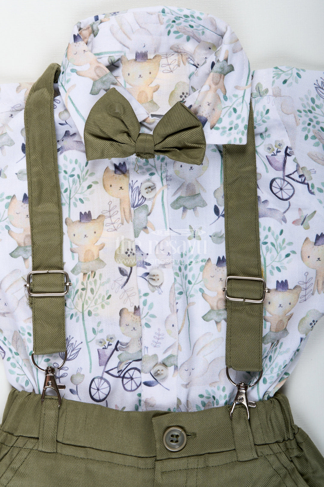 The Nesavu Boys Casual Set Green Shirt and Shorts Set for Boys in Cotton with Nature-Themed Animal Print and Olive Green Bottoms Nesavu Nesavu Green Shirt Shorts Set Boys Forest Animal Digital Print Olive Suspenders