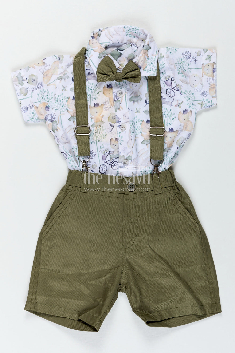 The Nesavu Boys Casual Set Green Shirt and Shorts Set for Boys in Cotton with Nature-Themed Animal Print and Olive Green Bottoms Nesavu Nesavu Green Shirt Shorts Set Boys Forest Animal Digital Print Olive Suspenders