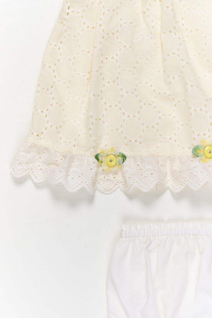 The Nesavu Baby Cotton Frocks Hakoba Frock with Bloomers for Baby Girl’s First Birthday or Outing Nesavu Nesavu hakoba frock with bloomers for baby girl’s birthday, gifting or special milestones