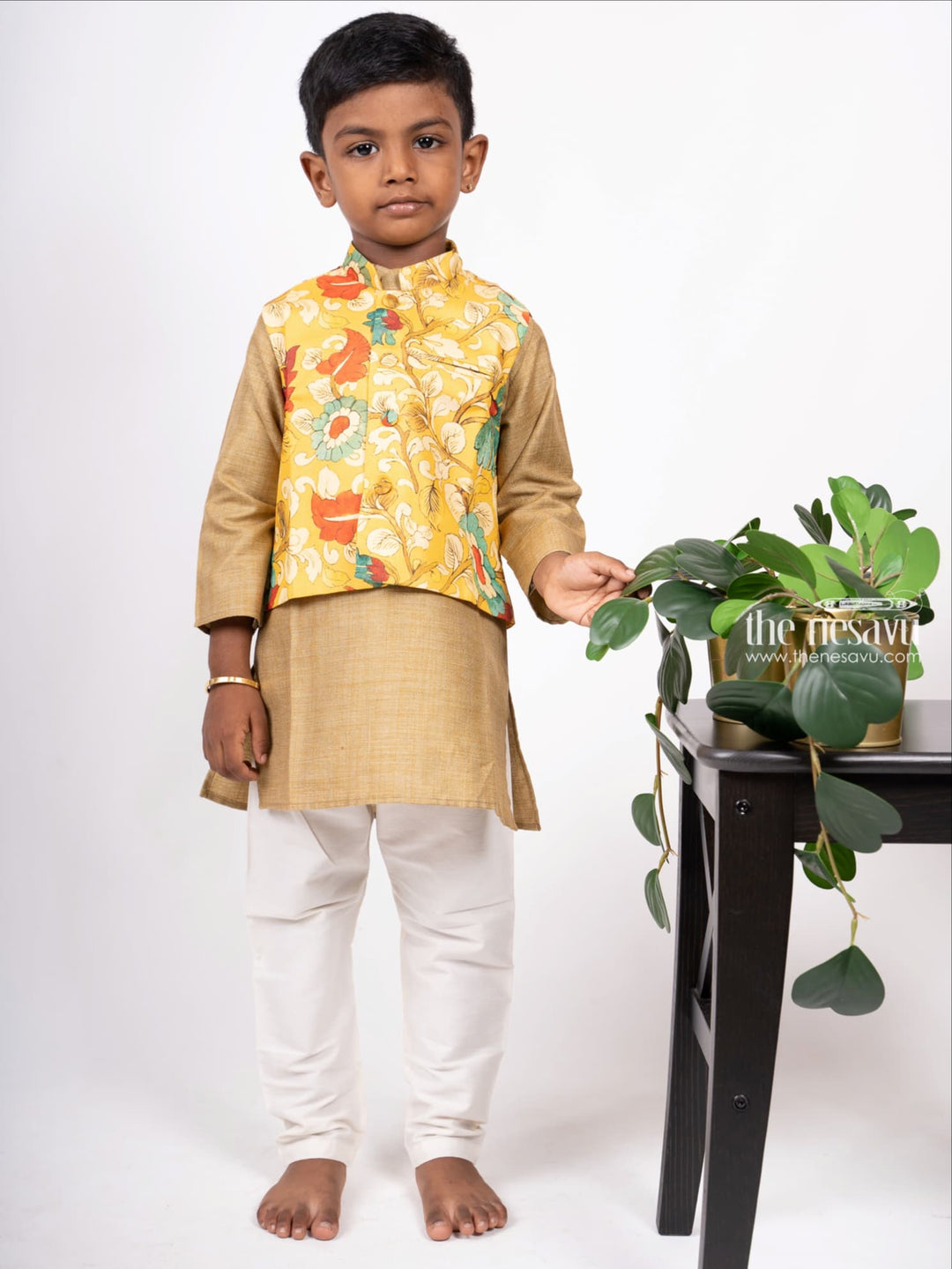 The Nesavu Boys Jacket Sets Handloom Cotton Kurta N Pure Silk Kalamkari Print Jacket for Boys Nesavu 24 (5Y) / Gold BES84-24 Shop Kurta Dresses For Boys | Party Wear Kurta Online | The Nesavu
