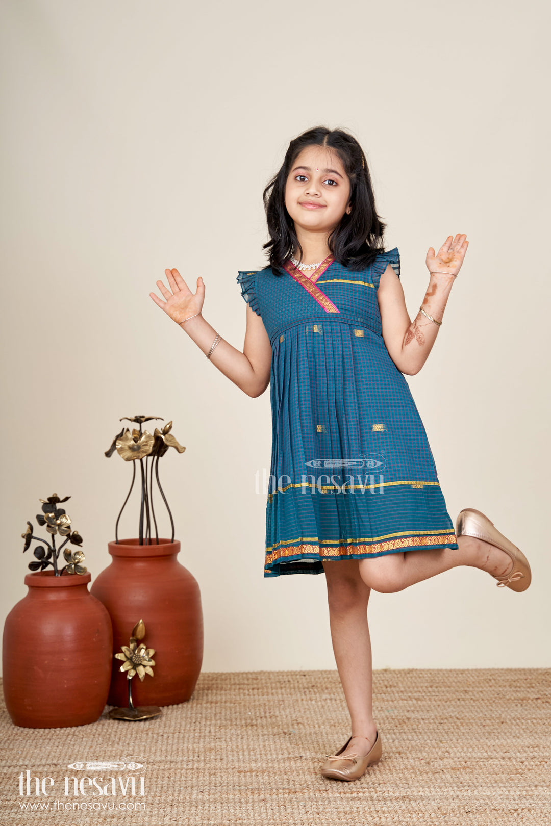 The Nesavu Girls Cotton Frock Handwoven Silk Frock For Girls Elegant Heritage Outfit Nesavu 22 (4Y) / Green GFC1816B-22 Nesavu Girls Handwoven Frock Teal Mangalagiri Cotton Traditional Pleats Gold Zari