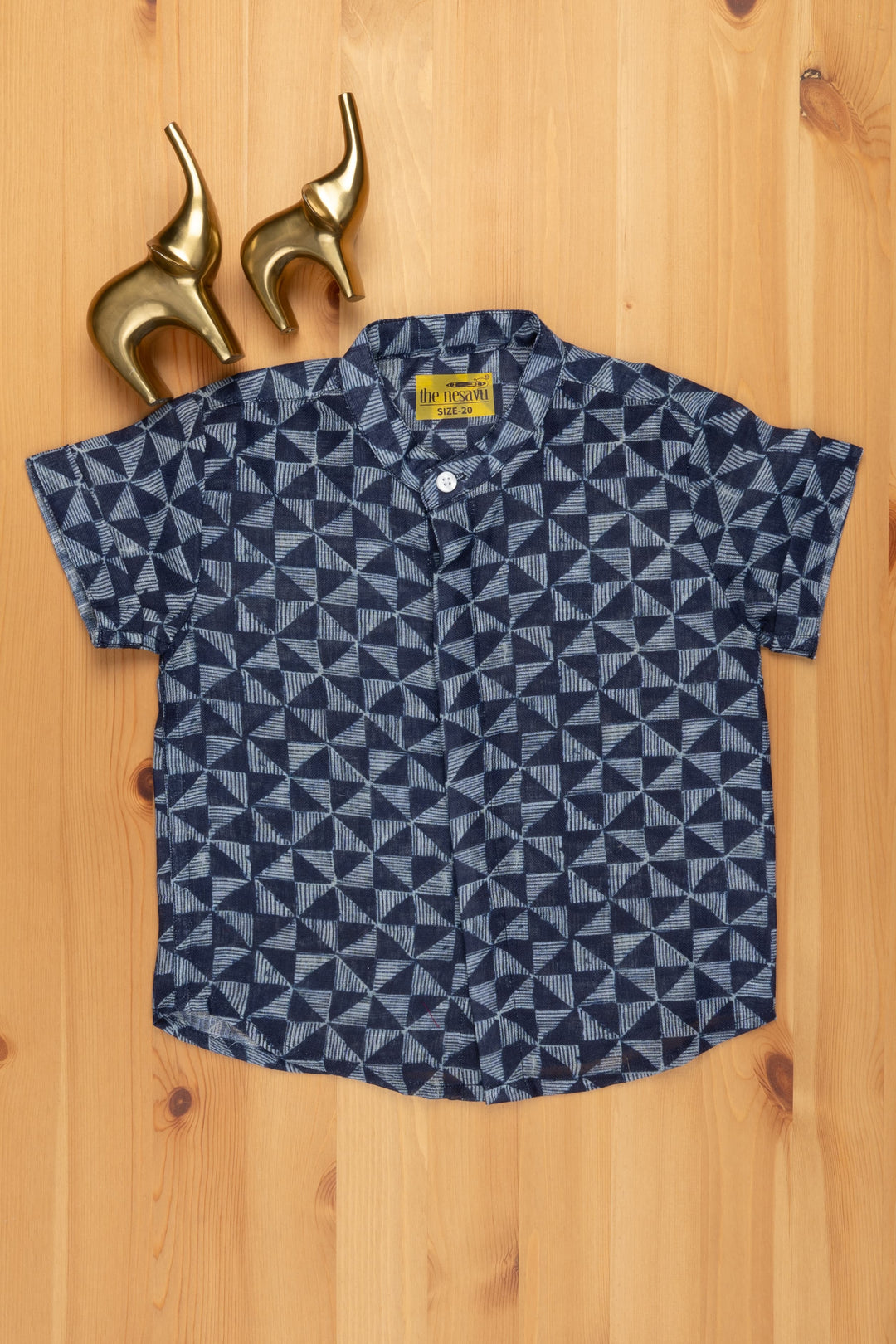 The Nesavu Boys Linen Shirt Indigo Serenity: Linen Boys' Shirt with Tranquil Blue Prints for a Calming Look Nesavu 14 (6M) / Blue / Linen BS052 Tranquil Blue Printed Shirt | Baby Shirt Online | The Nesavu