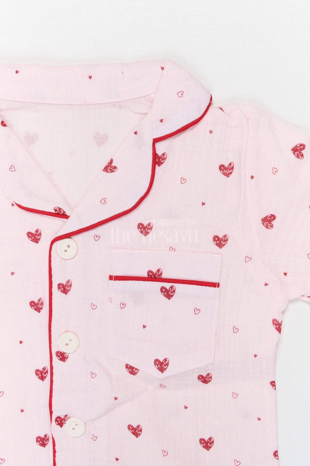 The Nesavu Night Dress Kids Cotton Night Suit with Heart Print for Bedtime Comfort Nesavu Nesavu Kids Muslin Cotton Heart Print Night Suit For Everyday Summer Sleepwear
