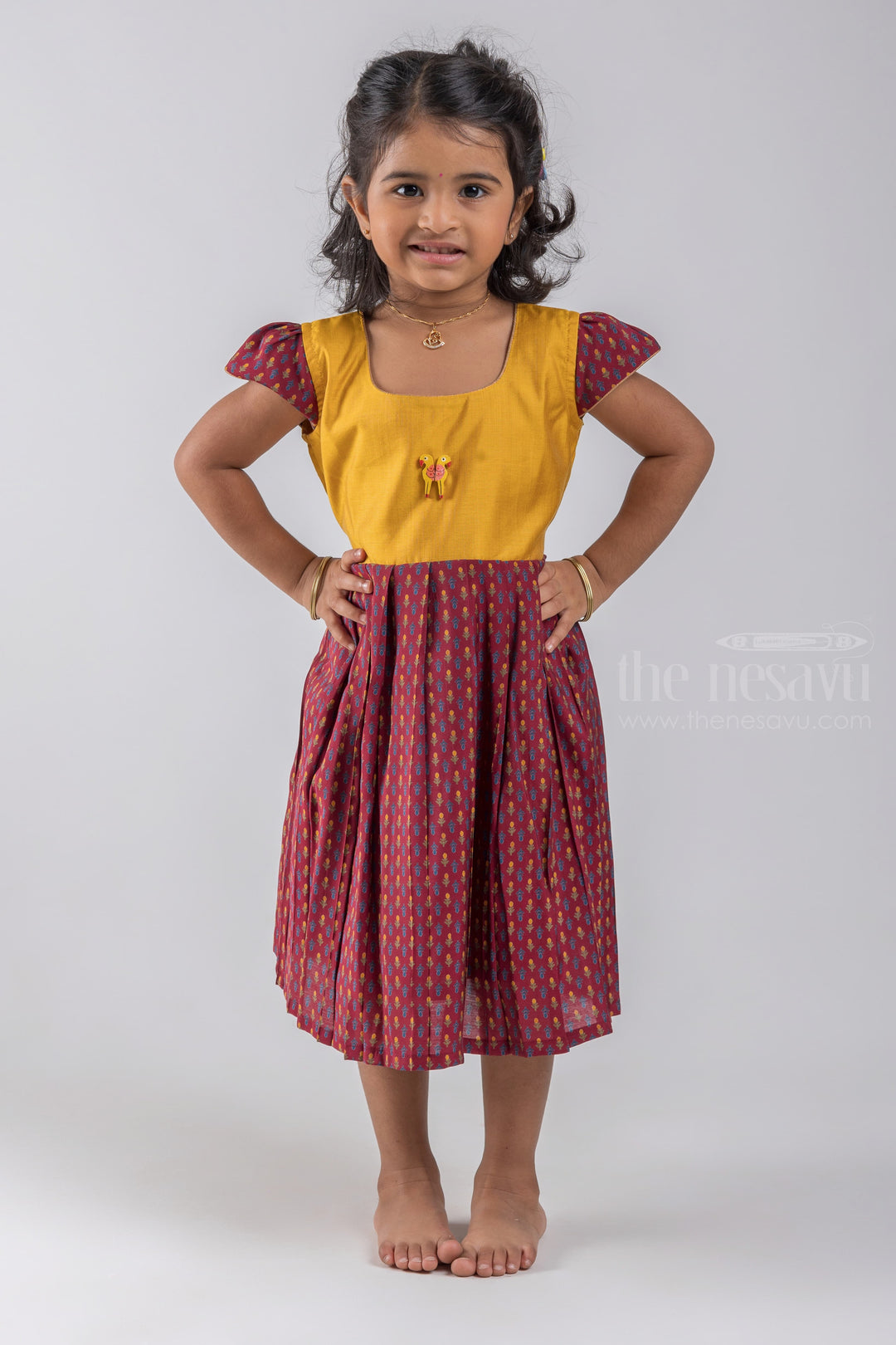The Nesavu Girls Fancy Frock Marron Colour Floral Butti Daily Wear Cotton Frocks For Kids Girls psr silks Nesavu 16 (1Y) / Brown GFC1077A