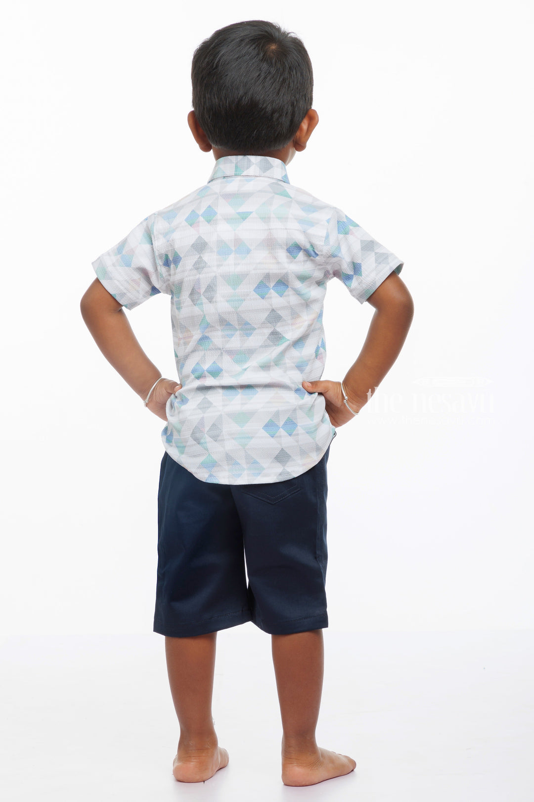 The Nesavu Boys Casual Set Modern Prism Boys Shirt and Shorts Set: Stylish Comfort for Everyday Play Nesavu Buy Boys Geometric Print Casual Set | Navy Shorts Outfit for Kids Online | The Nesavu