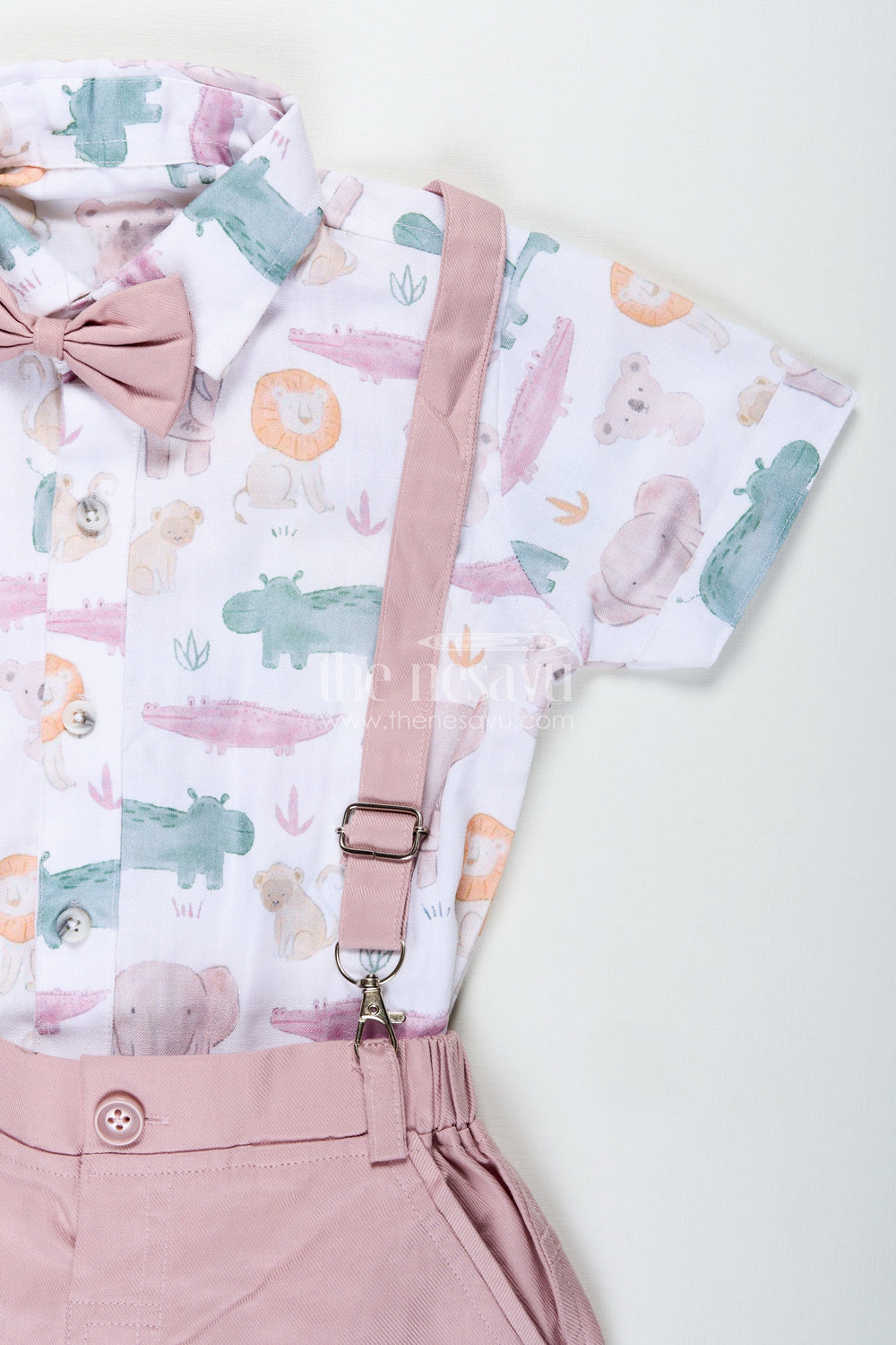 The Nesavu Boys Casual Set Newborn Cloth Set for Boys in Cotton with Animal Digital Print Shirt and Dusty Pink Shorts with Suspenders Nesavu Nesavu Newborn Cloth Set Boys Safari Animal Print Shirt Pink Shorts Bow Tie