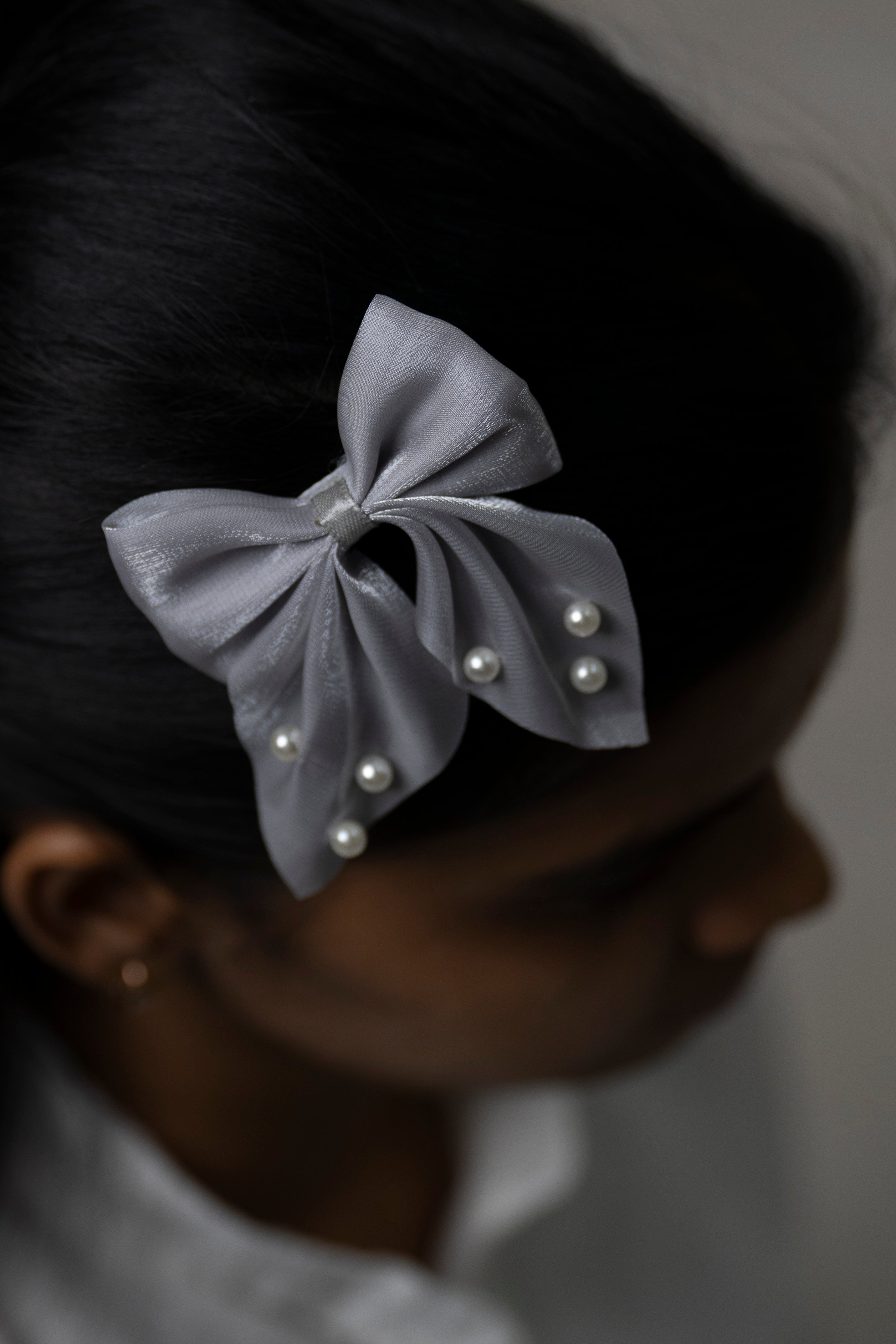 Elegant Soft Pink Satin Bow Hair Clip | The Nesavu – The Nesavu