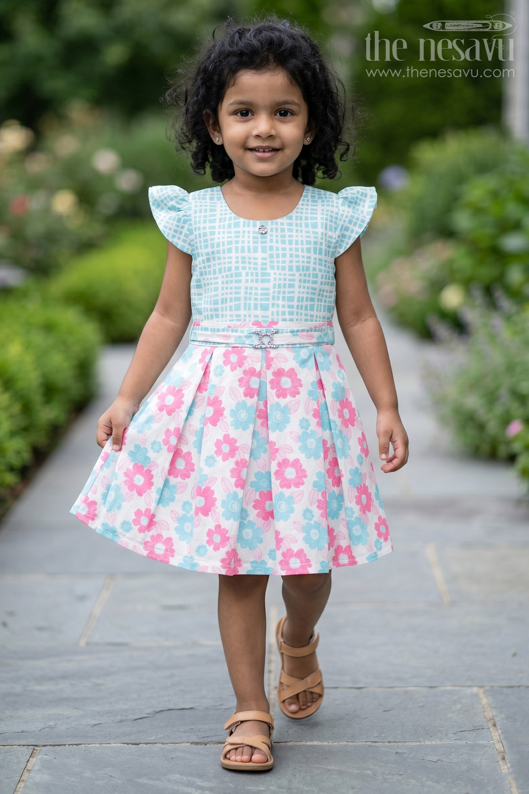 The Nesavu Girls Cotton Frock Pink and Blue Floral Checked Cotton Frock with Pleated Skirt for Girls Nesavu 20 (3Y) / Pink GFC1405B-20 Pink and Blue Floral Checked Cotton Frock with Pleated Skirt for Girls Nesavu