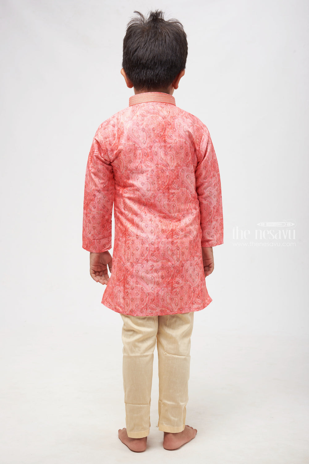 The Nesavu Boys Kurtha Set Pink Paisley Elegance: Mandarin Collared Kurta with Pant Set for Boys Nesavu Designer Boys Kurta with Pant Set | New Age Indian Wear | The Nesavu