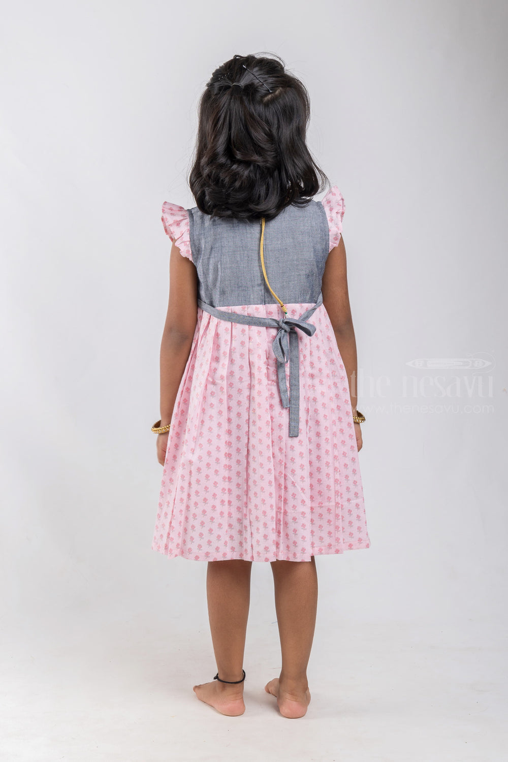 The Nesavu Girls Cotton Frock Pretty Dark Grey And Pink Floral Printed Pleated Cotton Frock For Girls psr silks Nesavu