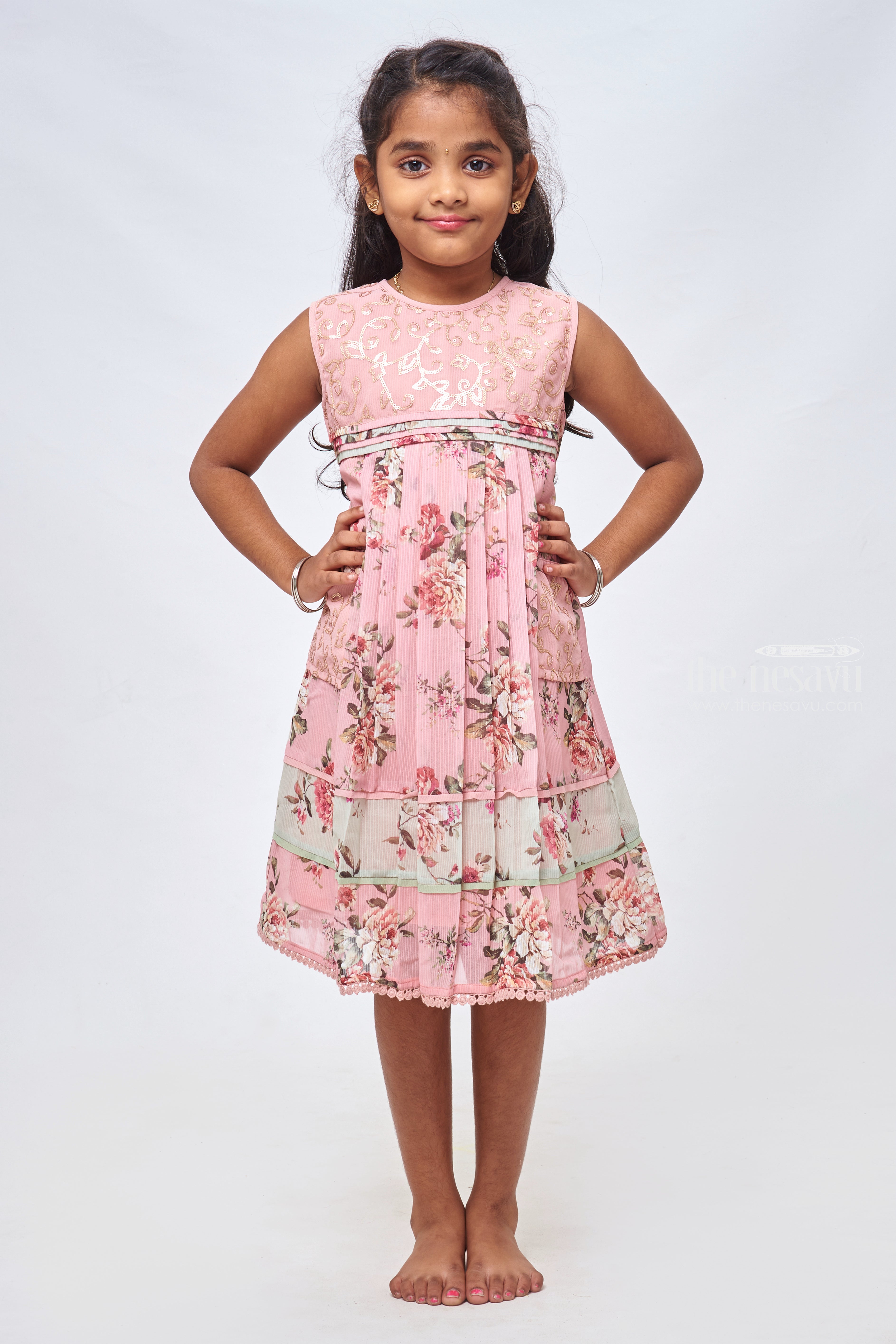 MisfitIndia Girl Cotton Frock | Dress | Cute Collection Summer wear, Dress  Pretty Look New & Latest Fashion Dress for Kids/Girls (Colour Pink)� :  Amazon.in: Fashion