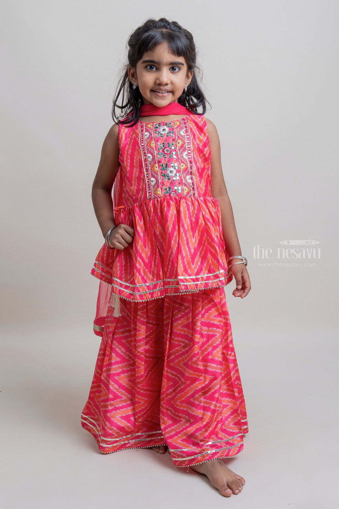 The Nesavu Girls Sharara / Plazo Set Pretty Pink Zig-Zag Printed Sleeveless Palazzo Suit For Young Girls Nesavu 16 (1Y) / Pink GPS133 Lovely Pink Printed Palazzo Set For Girls | Trendy Girls Collection | The Nesavu