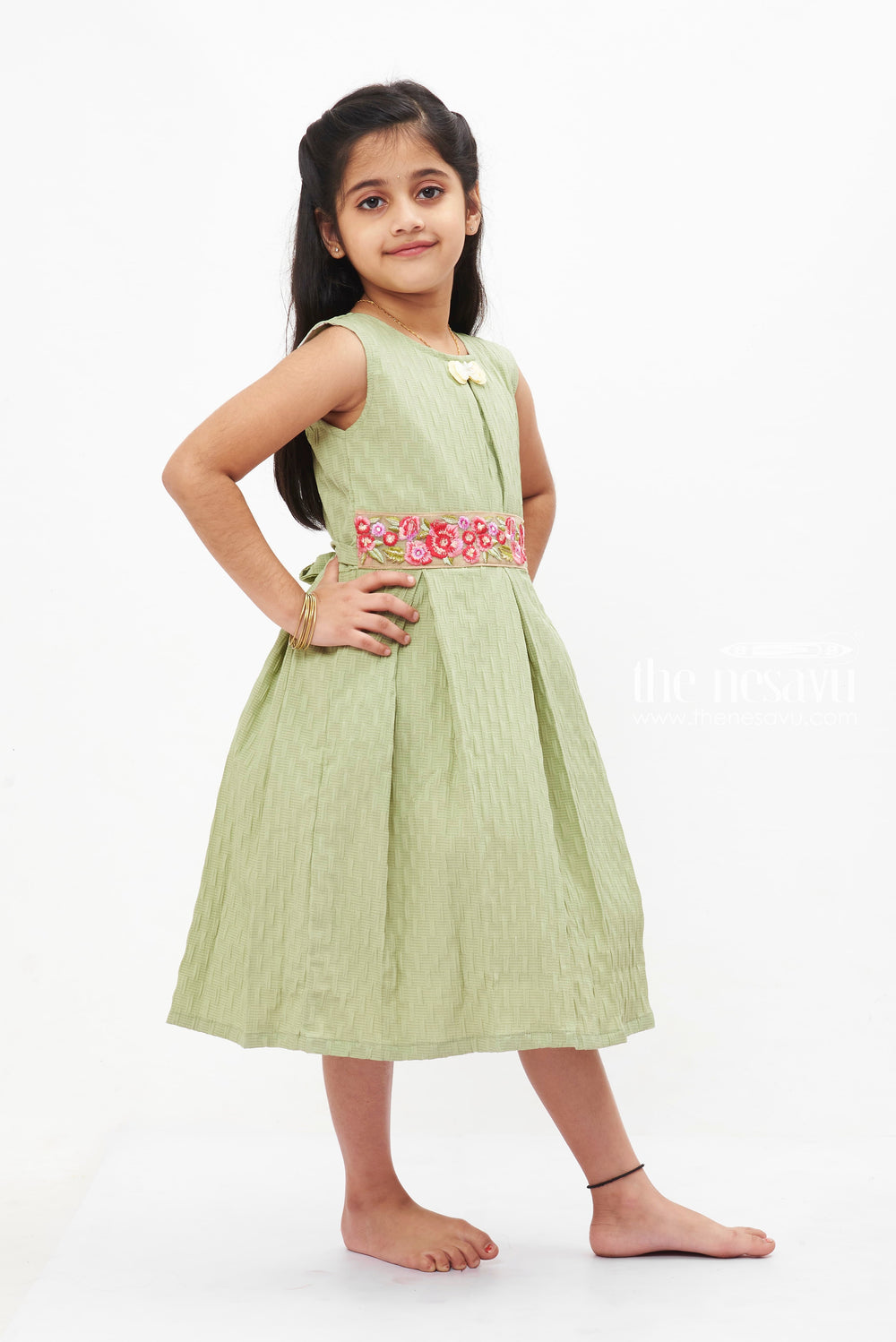 The Nesavu Girls Fancy Frock Sage Elegance Pleated Cotton Dress: Serene Green with Delicate Collar for Girls Nesavu Girls' Sage Green Pleated Dress | Cotton Collar Frock for Kids | The Nesavu