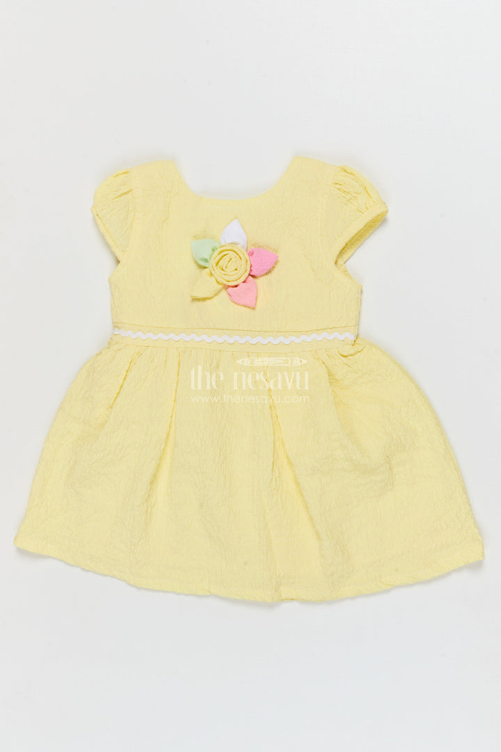 The Nesavu Girls Cotton Frock Seersucker Cotton Frock for Baby Girls’ Summer Days Nesavu 14 (6M) / Yellow / Cotton BFJ918A-14 Nesavu baby girl summer frock in seersucker cotton with floral applique and puff sleeves