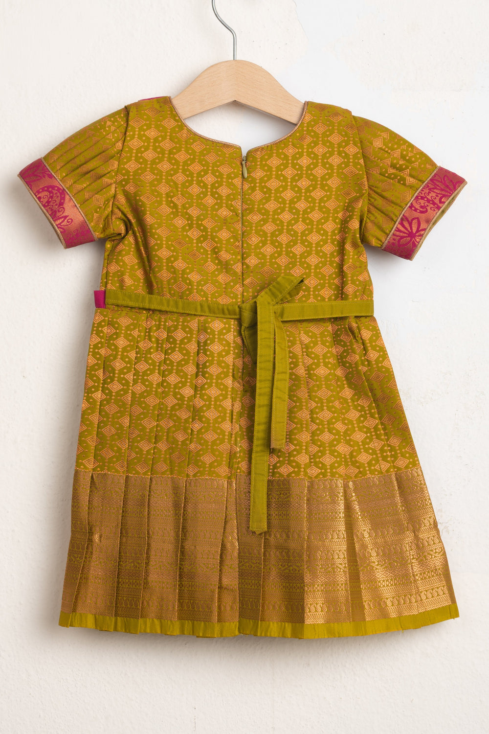 The Nesavu Girls Kanchi Silk Frock Semi Banarasi Silk Baby Frock - Stylish and Comfortable for Festive Wear Nesavu Designer Silk Frocks| Festive Wear Collection| The Nesavu