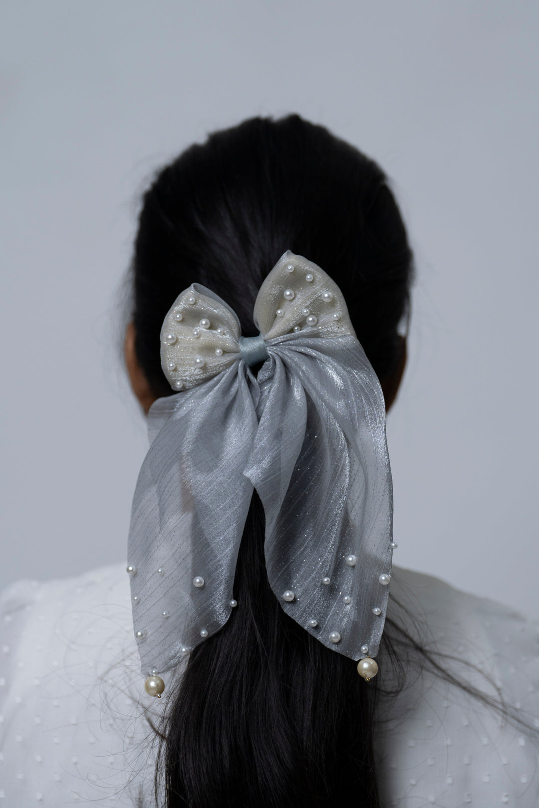 The Nesavu Scrunchies / Rubber Band Silver Sheer Sparkle Bow Hairband with Pearl Accents Nesavu Gray JHS26E Silver Pearl Bow Hairband | Sheer Elegance Accessory | The Nesavu