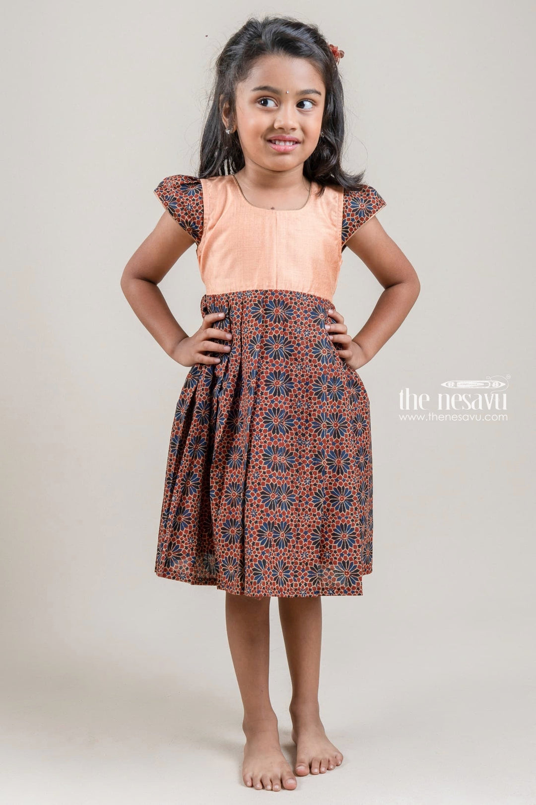 The Nesavu Girls Cotton Frock Simple Soft Cotton Printed Frock With Contrasting Yoke For Baby Girls Nesavu 12 (3M) / Brown / Cotton GFC859-12 Girls Play Wear Collection Online | Summer Cotton Frocks | The Nesavu