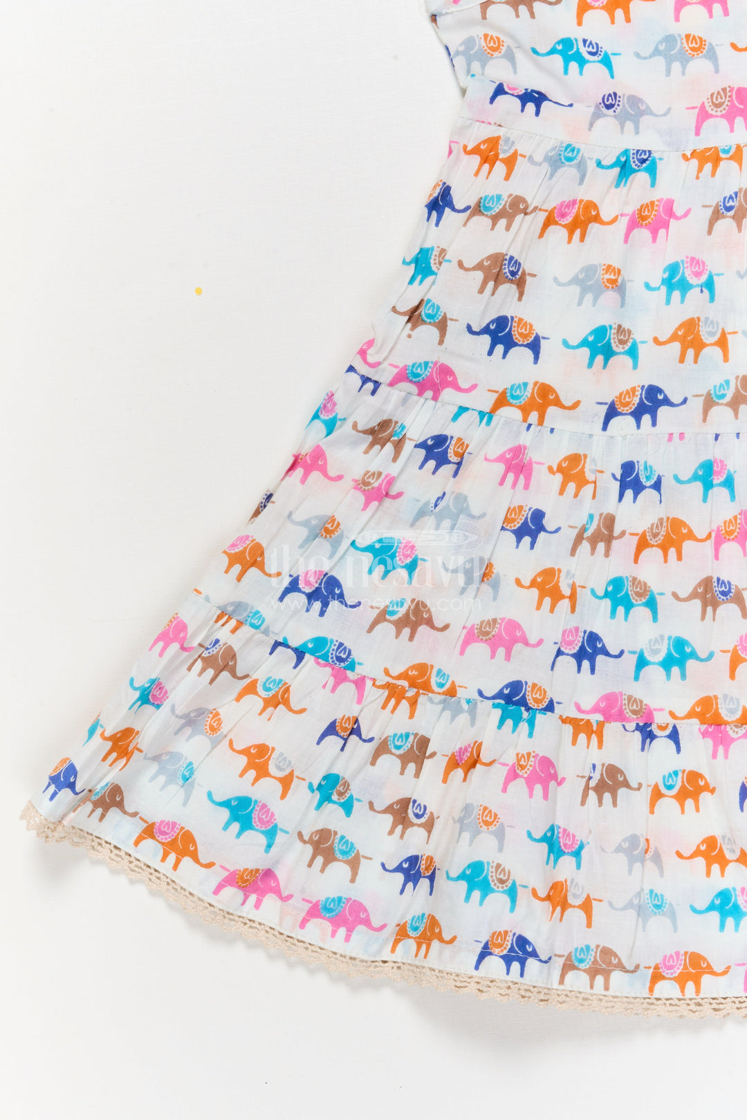 The Nesavu Girls Cotton Frock Sleeveless Cotton Frock for Girls with Multicolor Elephant Print Nesavu Nesavu girls sleeveless cotton frock with multicolor elephant print – perfect for zoo trips and play