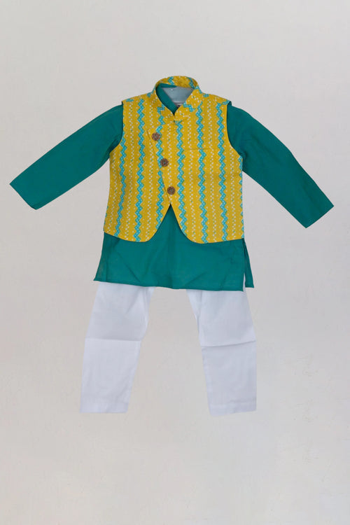 The Nesavu Boys Jacket Sets Smart Looks with Green Kurta and Overcoat with White Pants for Little Boys Nesavu 12 (3M) / Green / Cotton BES252A-12 Party Wear Kurta And Pant For Boys | The Nesavu
