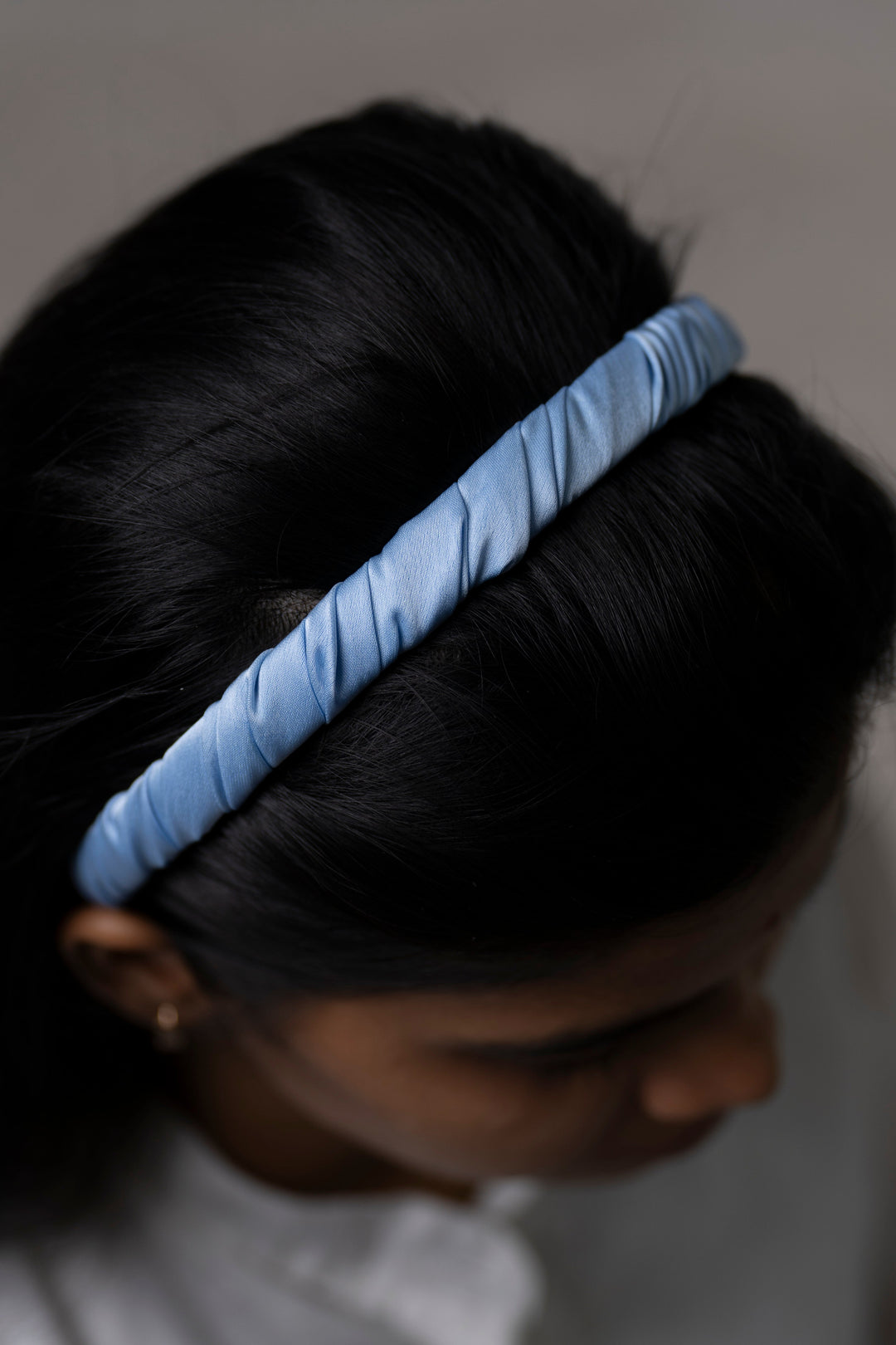 The Nesavu Hair Band Sophisticated Sky Blue Pleated Silk Hairband for Everyday Elegance Nesavu Blue JHB84G Sky Blue Pleated Silk Hairband | Elegant Non-Slip Accessory | The Nesavu