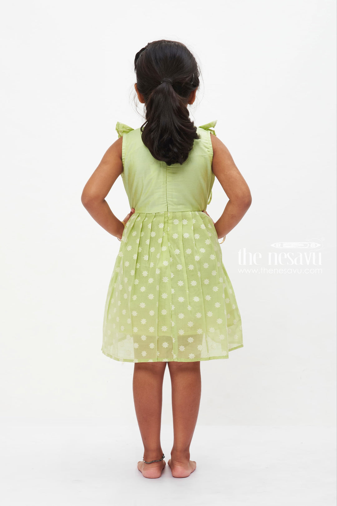 The Nesavu Baby Cotton Frocks Spring Green Flutter Sleeve Dress with White Floral Pattern Cotton Frock for Girls Nesavu Girls Spring Green Floral Dress with Flutter Sleeves | The Nesavu