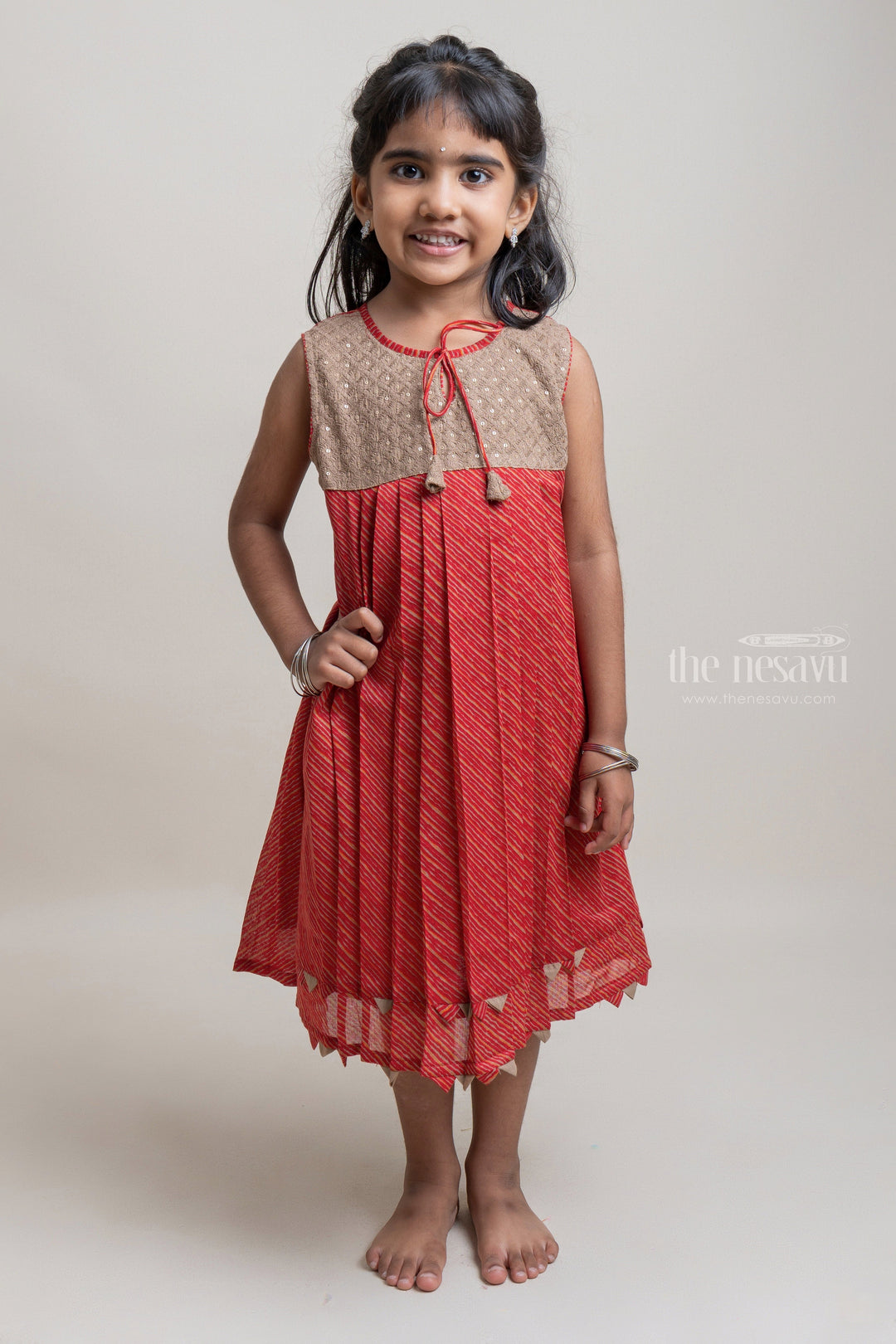 The Nesavu Girls Cotton Frock Stunning Red Sleeveless Pleated Cross Line Printed Frock For Girls Nesavu 16 (1Y) / Red / Cotton GFC988B-16 Latest Collection For Girls | Fancy Frock For Girls | The Nesavu