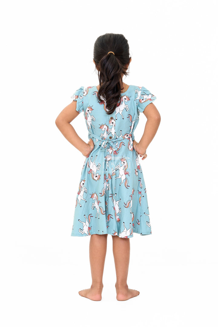 The Nesavu Girls Cotton Frock Stylish Girls Cotton Straight Dress with Unicorn Print and Ruffled Sleeves Nesavu Nesavu Girls Cotton Straight Dress Unicorn Print Ruffled Sleeves Teal Finish