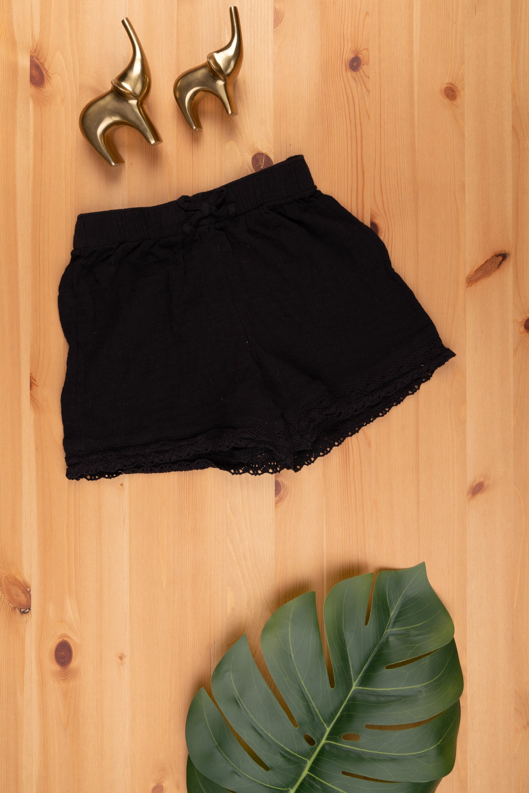 The Nesavu Boys Shorts Stylish Unisex Kids Summer Shorts Trendy and Comfortable Everyday Wear psr silks Nesavu 14 (6M) / Black LBW014