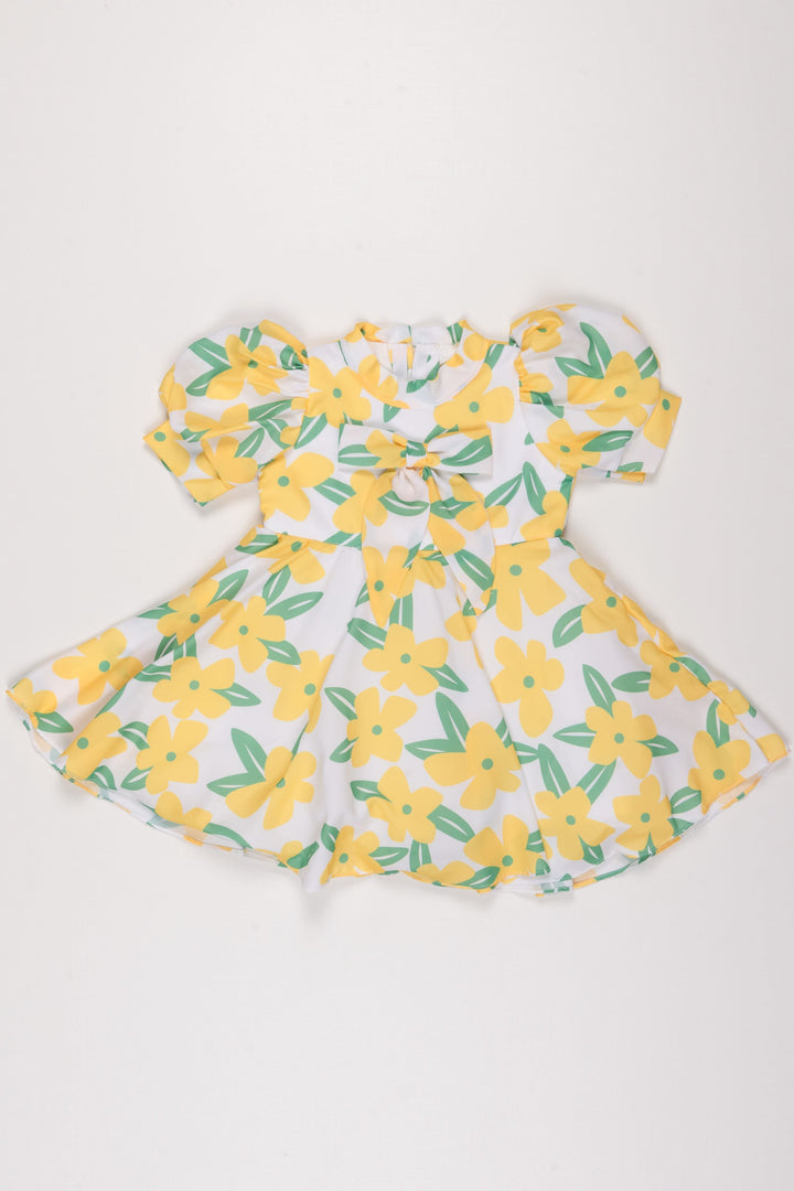 The Nesavu Girls Fancy Frock Sunny Daisy Print with Sparkling Accent Frock for Girls Nesavu 16 (1Y) / Yellow GFC1186A-16 Girls Daisy Floral Print Dress | Cheerful Summer Frock for Girls | The Nesavu