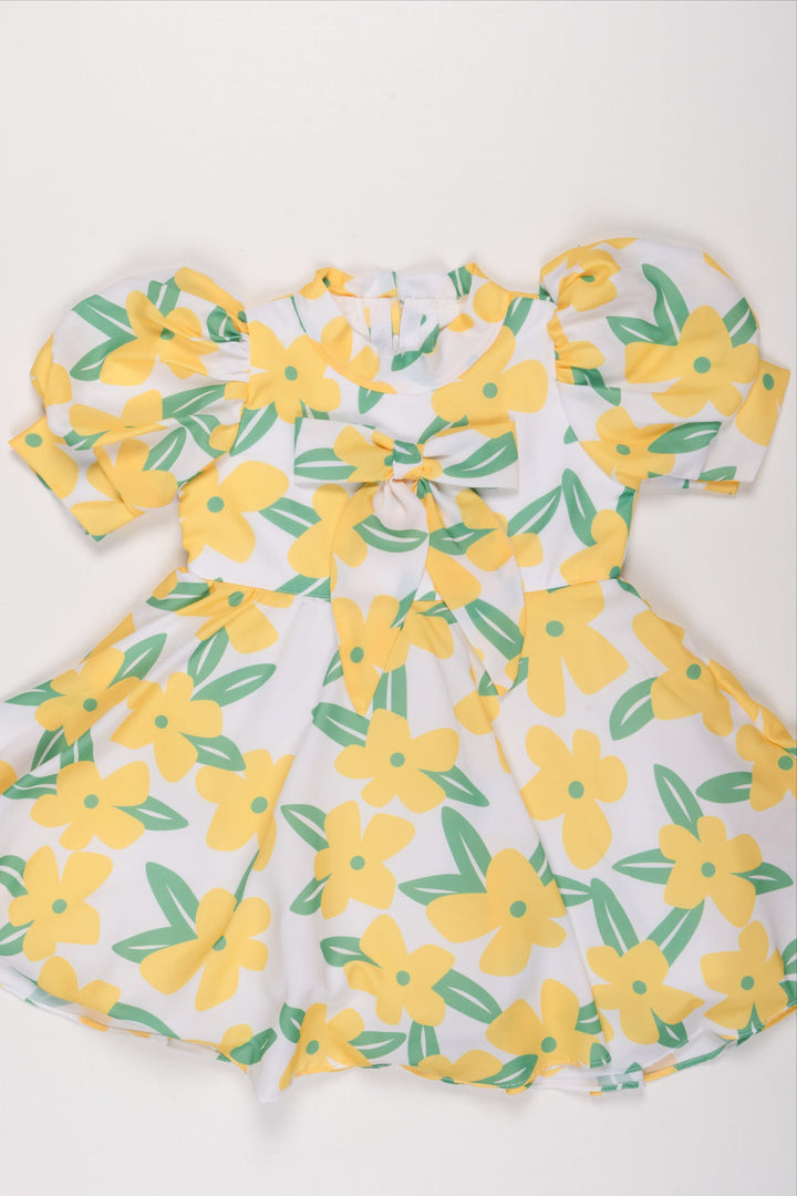 The Nesavu Girls Fancy Frock Sunny Daisy Print with Sparkling Accent Frock for Girls Nesavu Girls Daisy Floral Print Dress | Cheerful Summer Frock for Girls | The Nesavu
