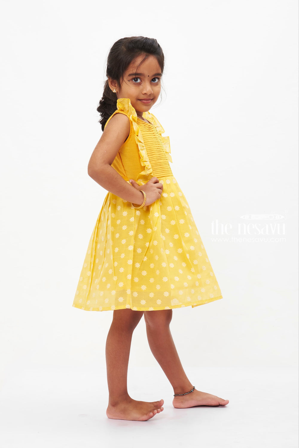 The Nesavu Baby Cotton Frocks Sunny Yellow Ruffle Sleeve Baby Frock with Daisy Accents for Girls Nesavu Girls Yellow Daisy Print Dress with Ruffle Sleeves | Baby Cotton Frock | The Nesavu