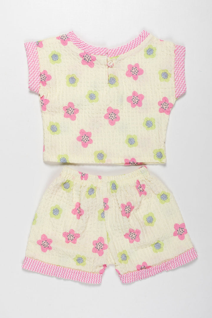 The Nesavu Baby Casual Sets Sunshine Bloom Top and Shorts Set for Girls - Fresh and Playful Nesavu Girls Yellow Floral Print Cotton Set | Comfortable Active and Casual Wear | The Nesavu