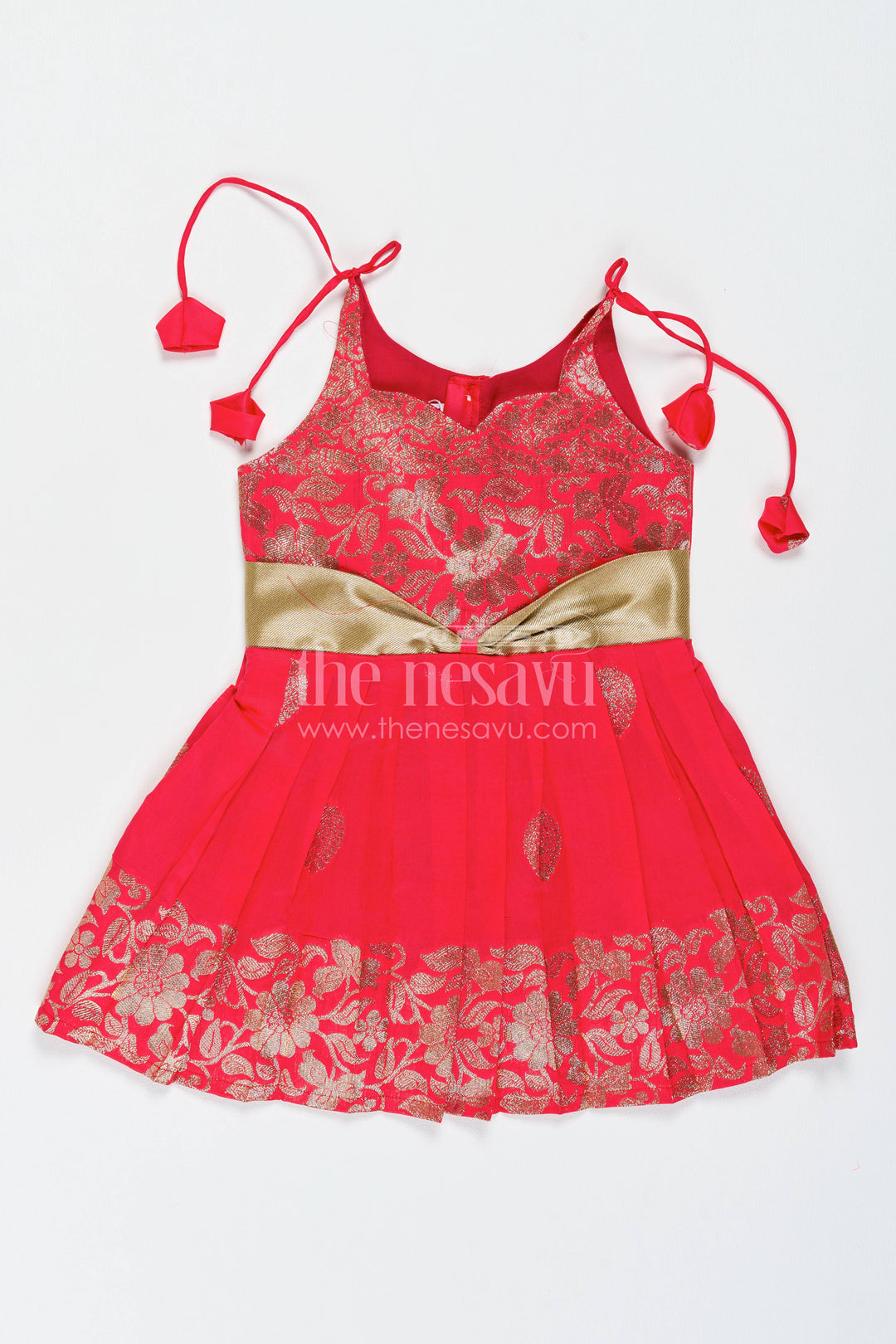The Nesavu Girls Kanchi Silk Frock Traditional Silk Frock in Red for Celebrations and Photos Nesavu 16 (1Y) / Red / Style 1 KSF058AA-16 Nesavu Traditional Silk Frock With Woven Texture For Festive Occasion KSF058AA-16