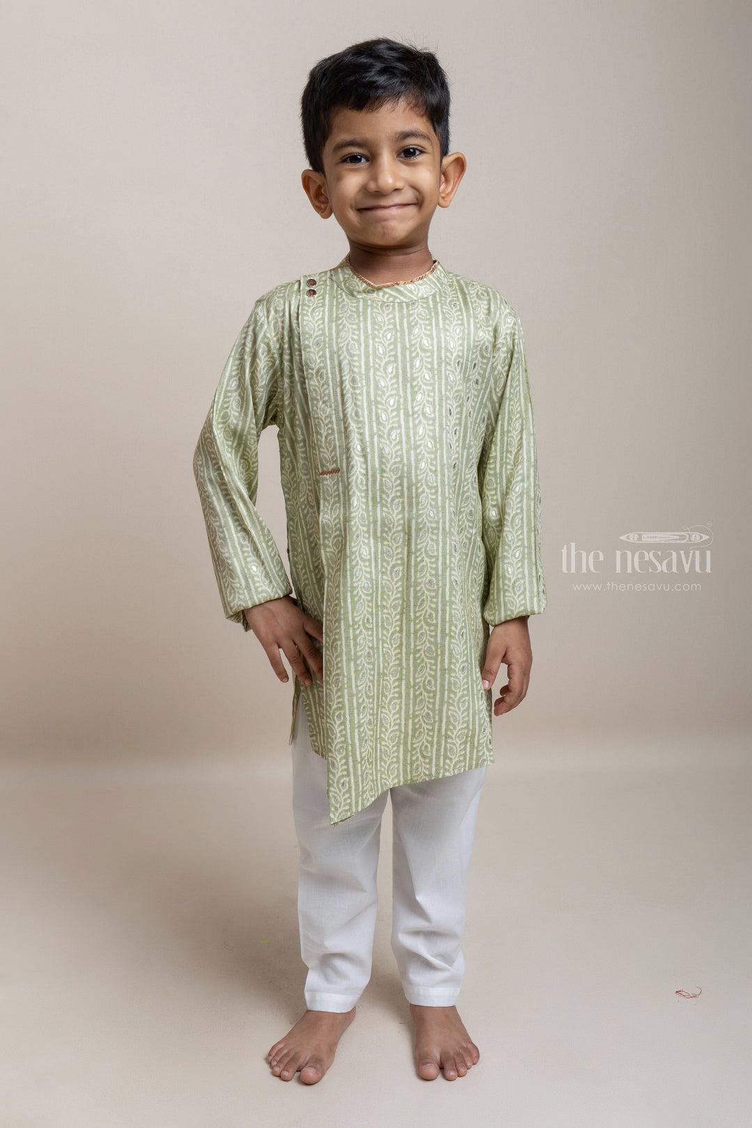 The Nesavu Boys Kurtha Set Trending Green Cotton Kurta With White Pant For Little Boys Nesavu 12 (3M) / Green / Slub Rayon BES298A-12 Ethnic Wear Must-Haves For Boys | Premium Kurta Set | The Nesavu