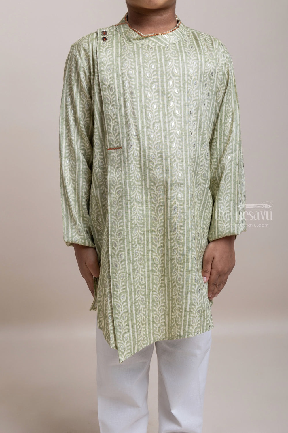 The Nesavu Boys Kurtha Set Trending Green Cotton Kurta With White Pant For Little Boys Nesavu Ethnic Wear Must-Haves For Boys | Premium Kurta Set | The Nesavu