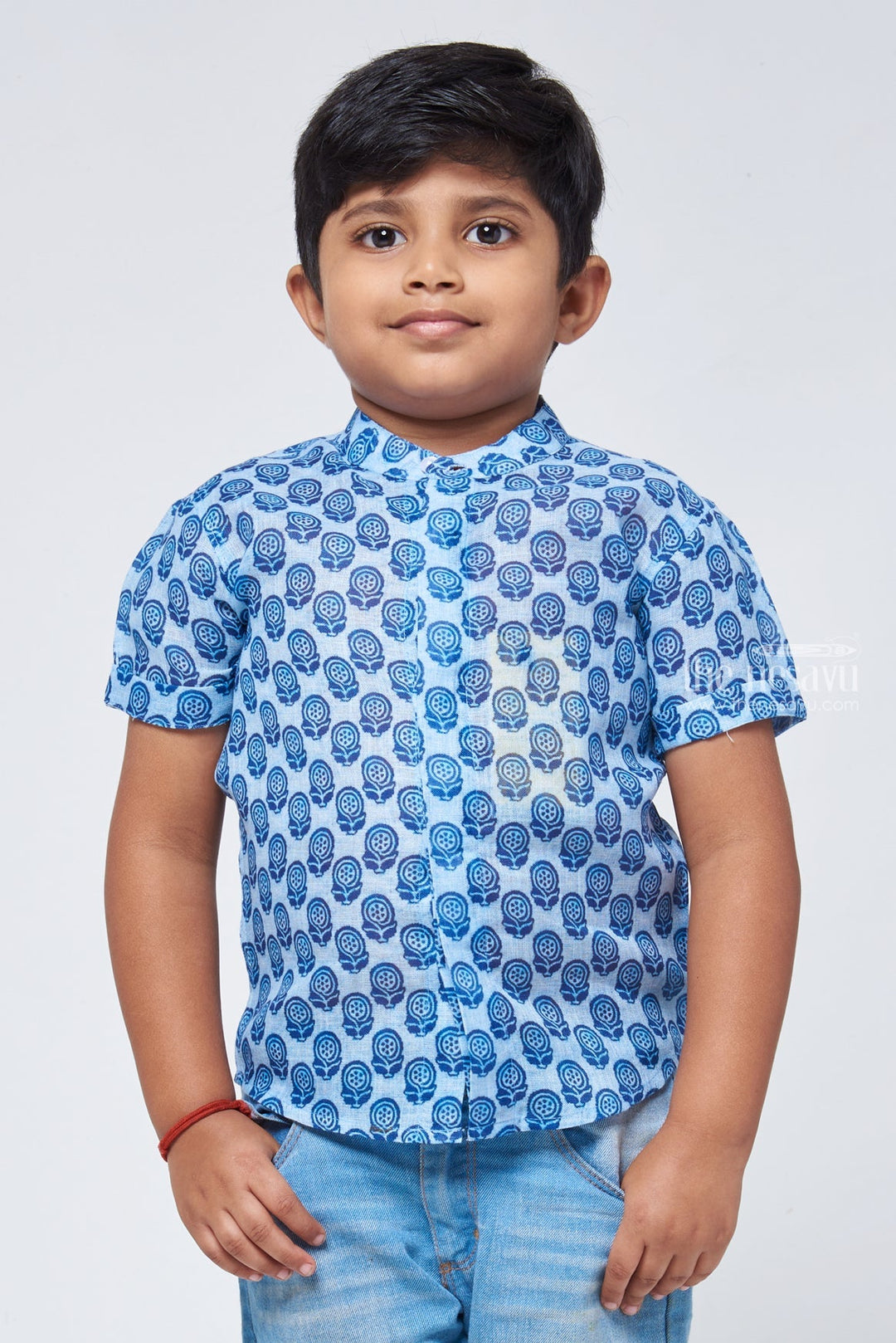 The Nesavu Boys Linen Shirt Tropical Indigo: Linen Boys' Shirt with Exotic Prints for a Vibrant Summer Look Nesavu 14 (6M) / Blue / Linen BS054-14 Linen Boys Shirt with Exotic Prints | Kids Premium Shirt | The Nesavu