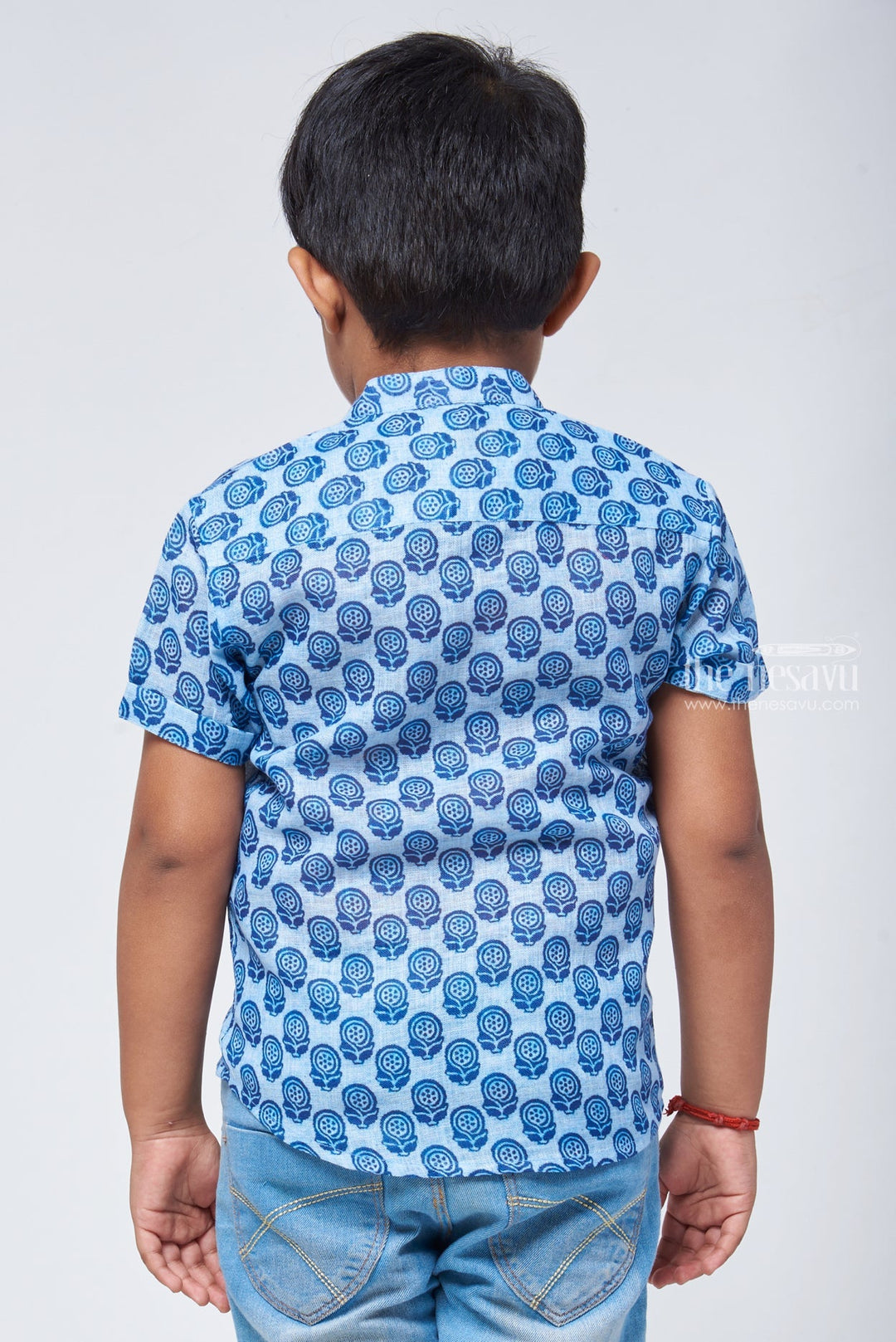 The Nesavu Boys Linen Shirt Tropical Indigo: Linen Boys' Shirt with Exotic Prints for a Vibrant Summer Look Nesavu Linen Boys Shirt with Exotic Prints | Kids Premium Shirt | The Nesavu