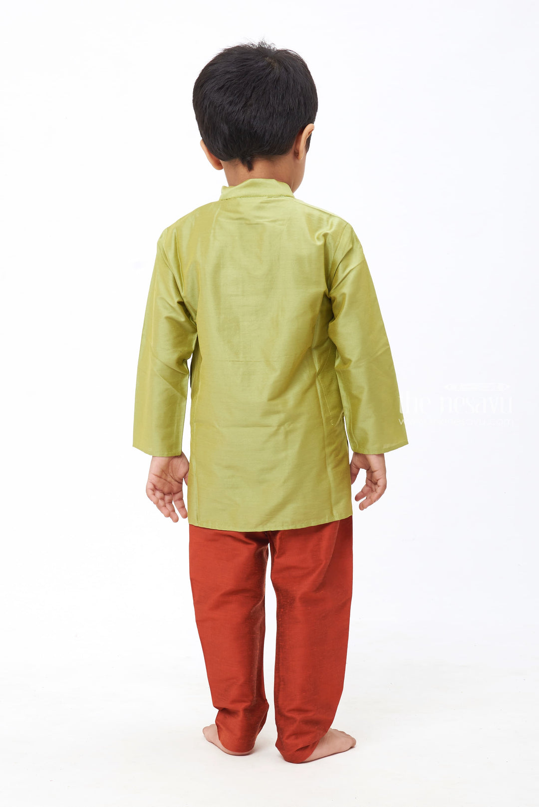 The Nesavu Boys Kurtha Set Vibrant Fusion: Boys Green Kurta with Embellished Detail & Maroon Pant Set Nesavu Festive and Fabulous | Latest Boys Kurta and Pant Sets | The Nesavu