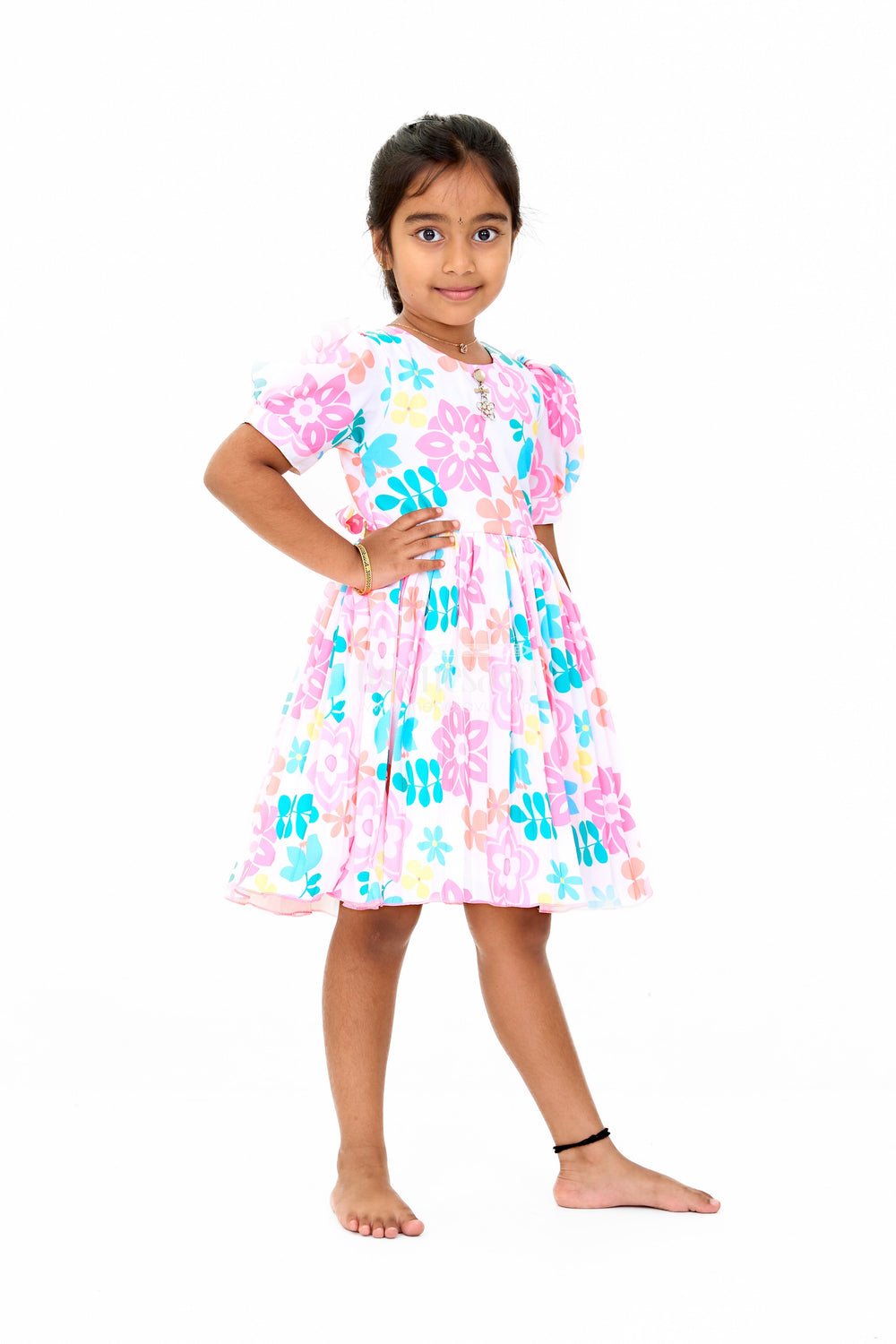 The Nesavu Girls Fancy Frock Vibrant Multicolor Georgette Flower Girls Fancy Frock with Floral Prints and Puff Sleeves Nesavu Nesavu Vibrant Multicolor Georgette Flower Girls Fancy Frock Floral Prints Puff Sleeves