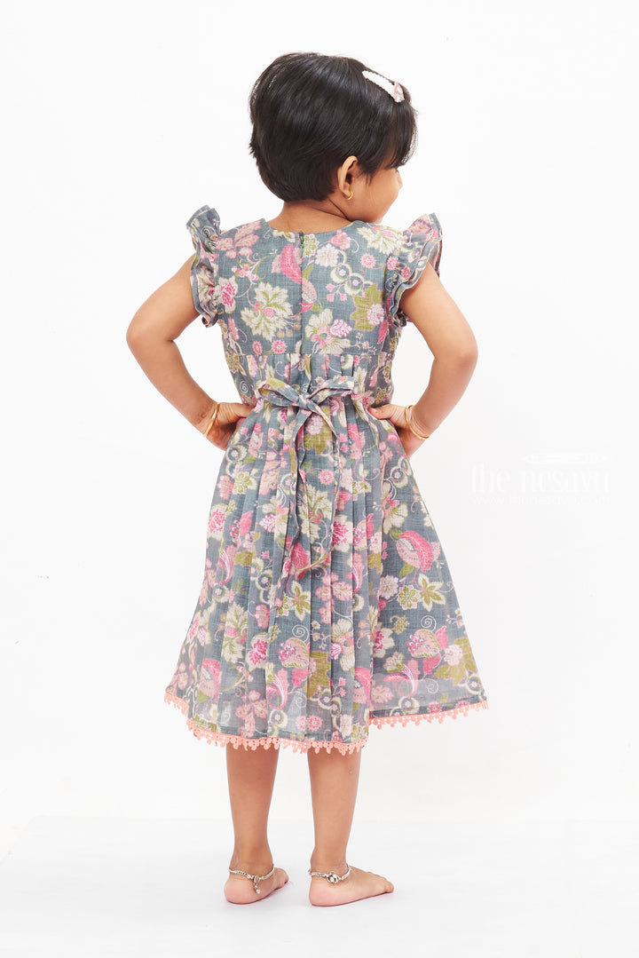 The Nesavu Girls Cotton Frock Vintage Floral Cotton Frock with Peach Lace Trim for Girls Nesavu Girls Vintage Floral Pleated Cotton Dress | Peach Lace Trim Frock | The Nesavu