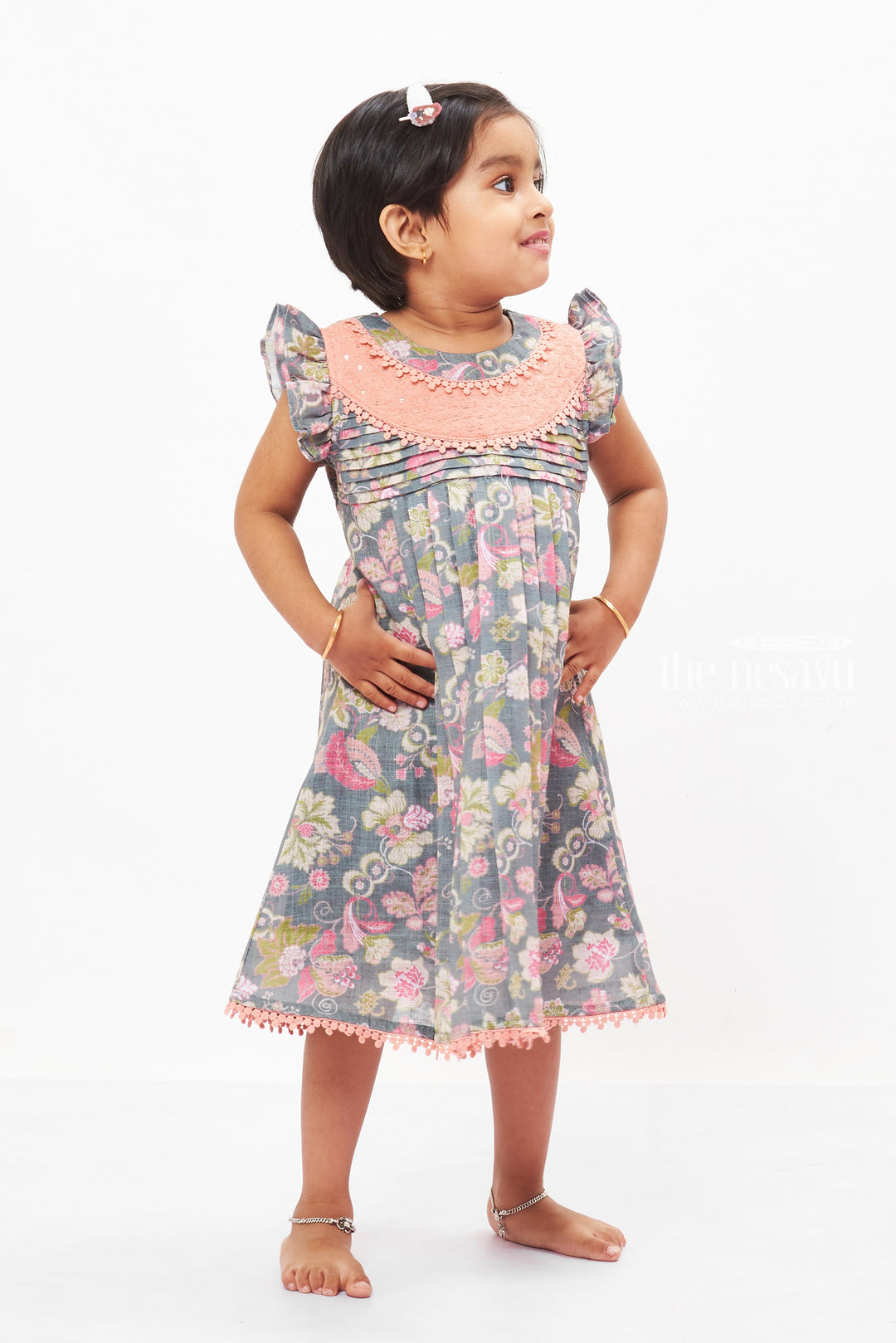 The Nesavu Girls Cotton Frock Vintage Floral Cotton Frock with Peach Lace Trim for Girls Nesavu Girls Vintage Floral Pleated Cotton Dress | Peach Lace Trim Frock | The Nesavu