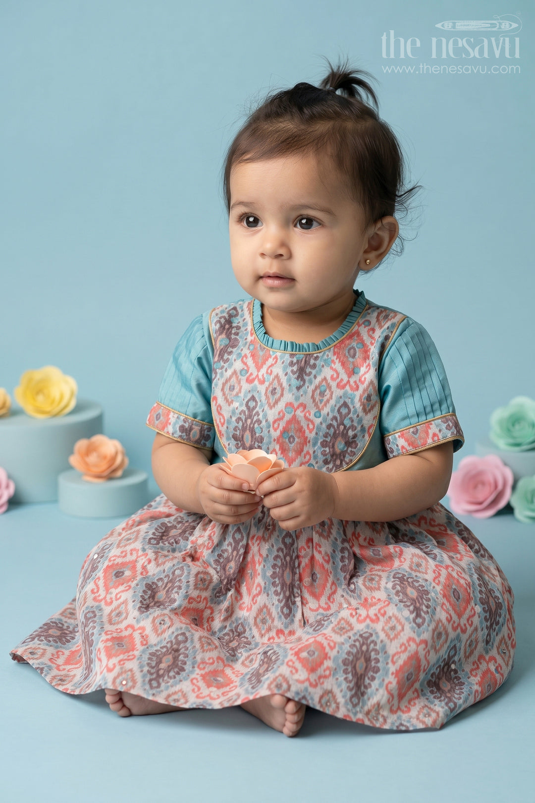 The Nesavu Baby Cotton Frocks Vintage-Inspired Blue and Coral Paisley Print Dress for Toddlers Nesavu 14 (6M) / Blue / Cotton BFJ497A-14 Toddler Paisley Dress with Vintage Appeal | The Nesavu