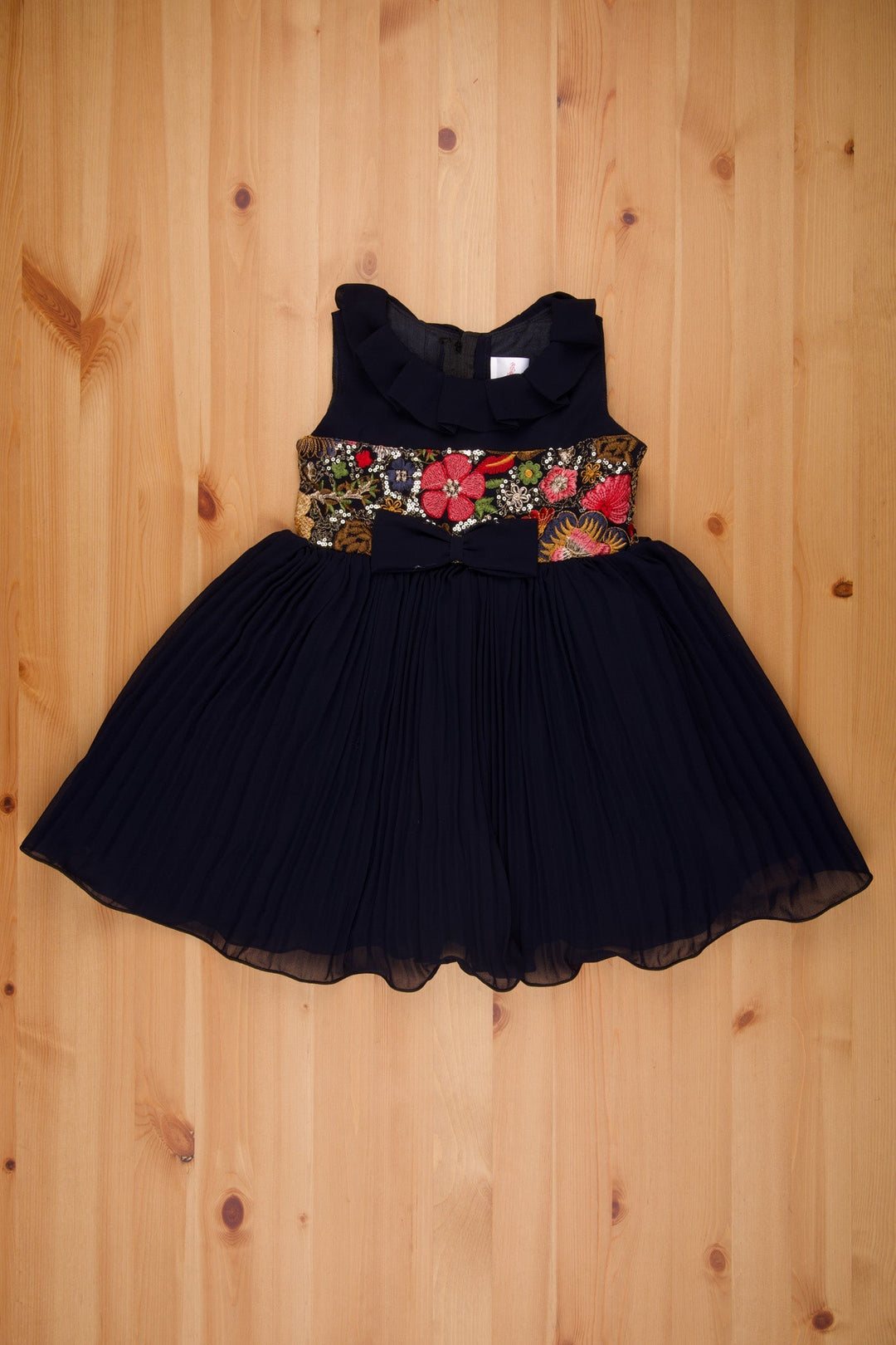 The Nesavu Girls Fancy Frock Vintage-Inspired Fancy Frock with Embroidered Bodice and Scallop Hem Nesavu Princess Tunic Dress For Girls - Ideal For Birthdays & Casual Events | The Nesavu