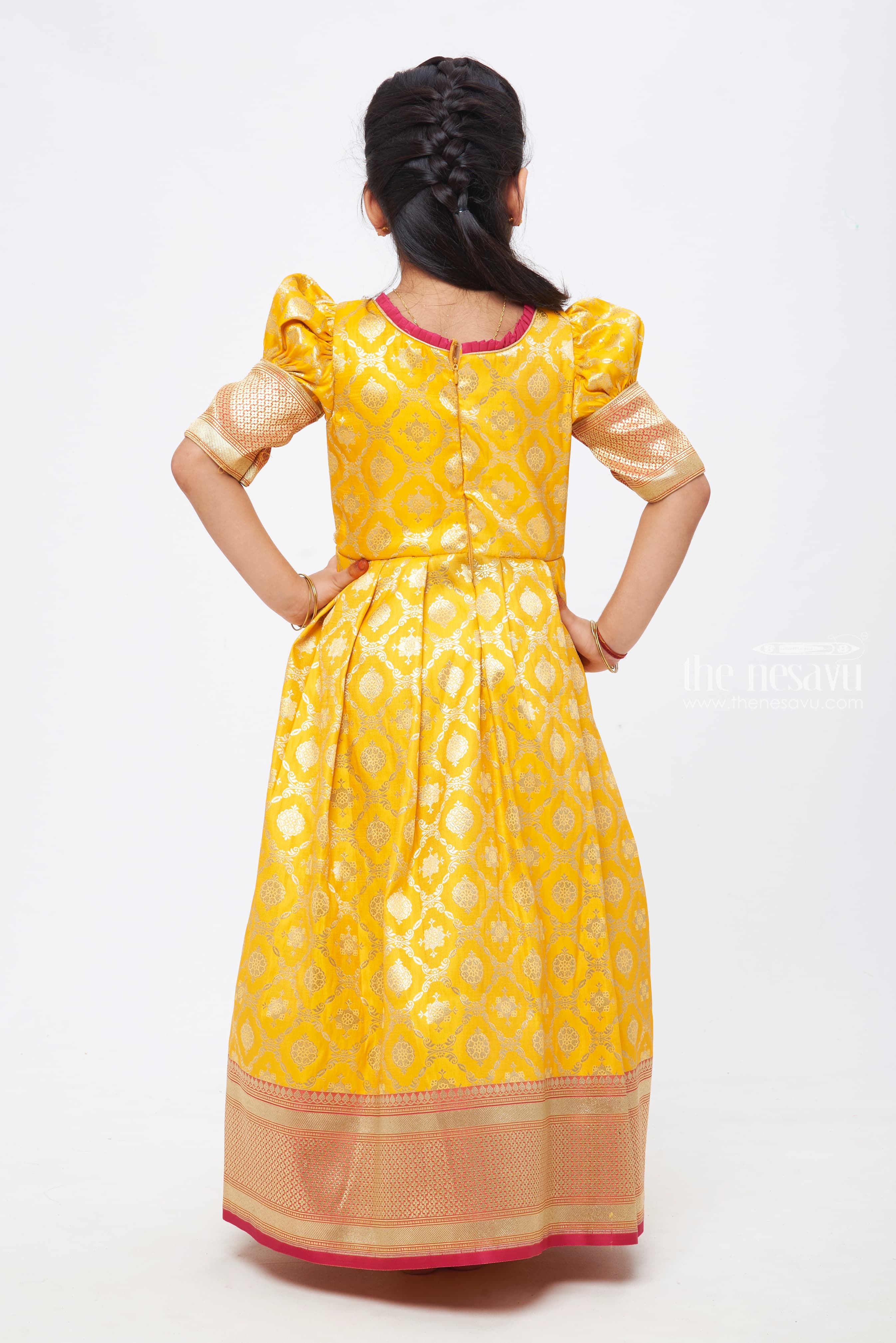 Latest Anarkali Dress Designs | Beautiful Anarkali Dress for Wedding | The  Nesavu – The Nesavu